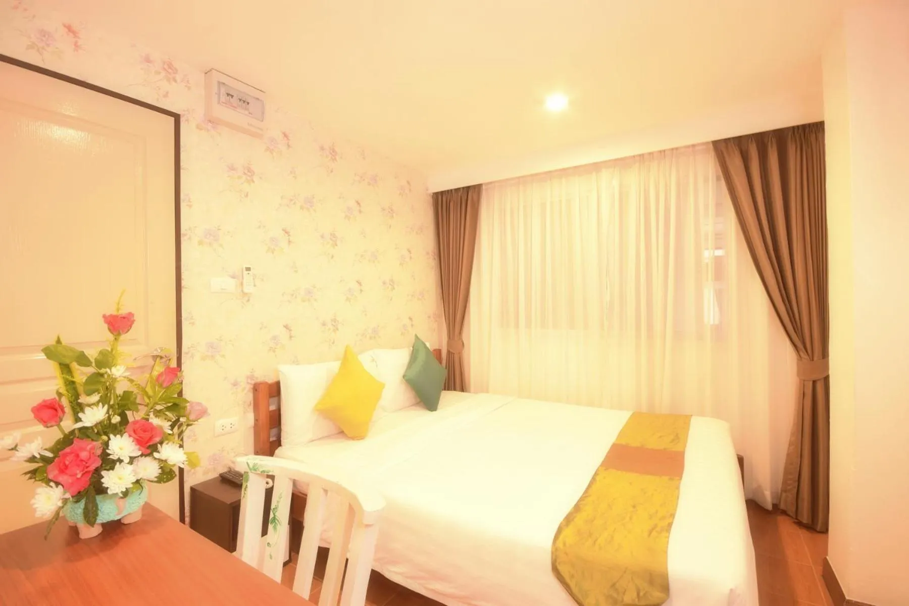 Bed in Blissotel Ratchada