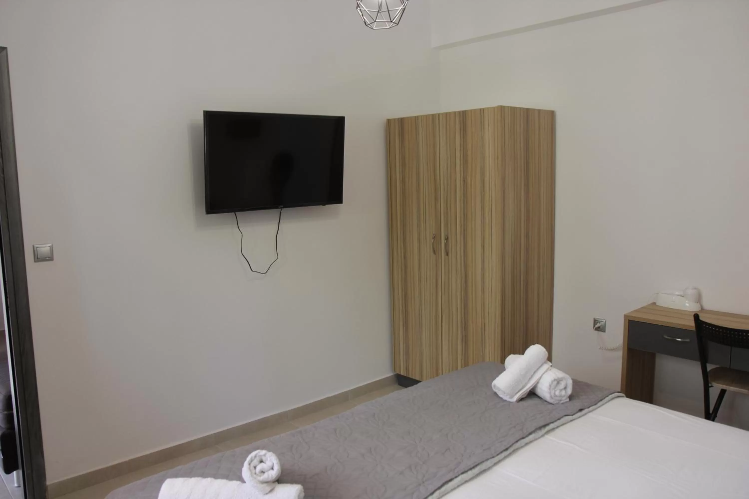 Bedroom, Bed in Platoni Elite