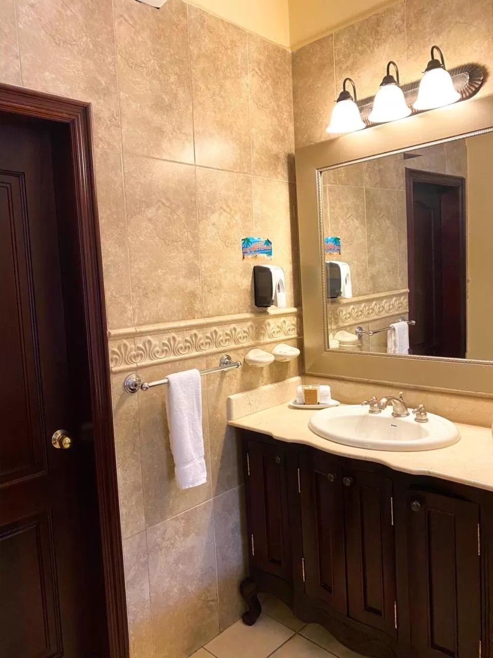 Bathroom in La Ensenada Beach Resort