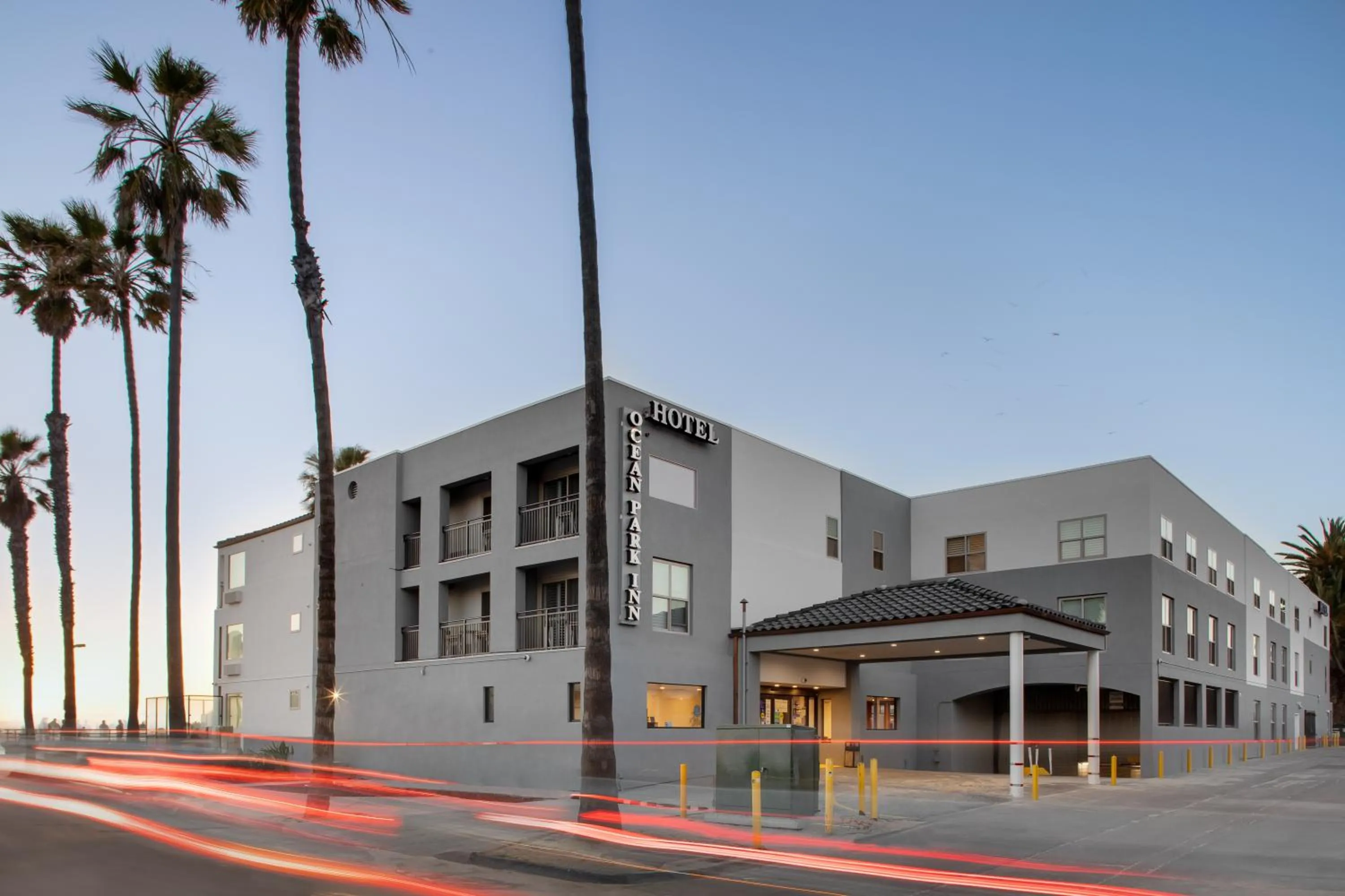 Property building in Ocean Park Inn