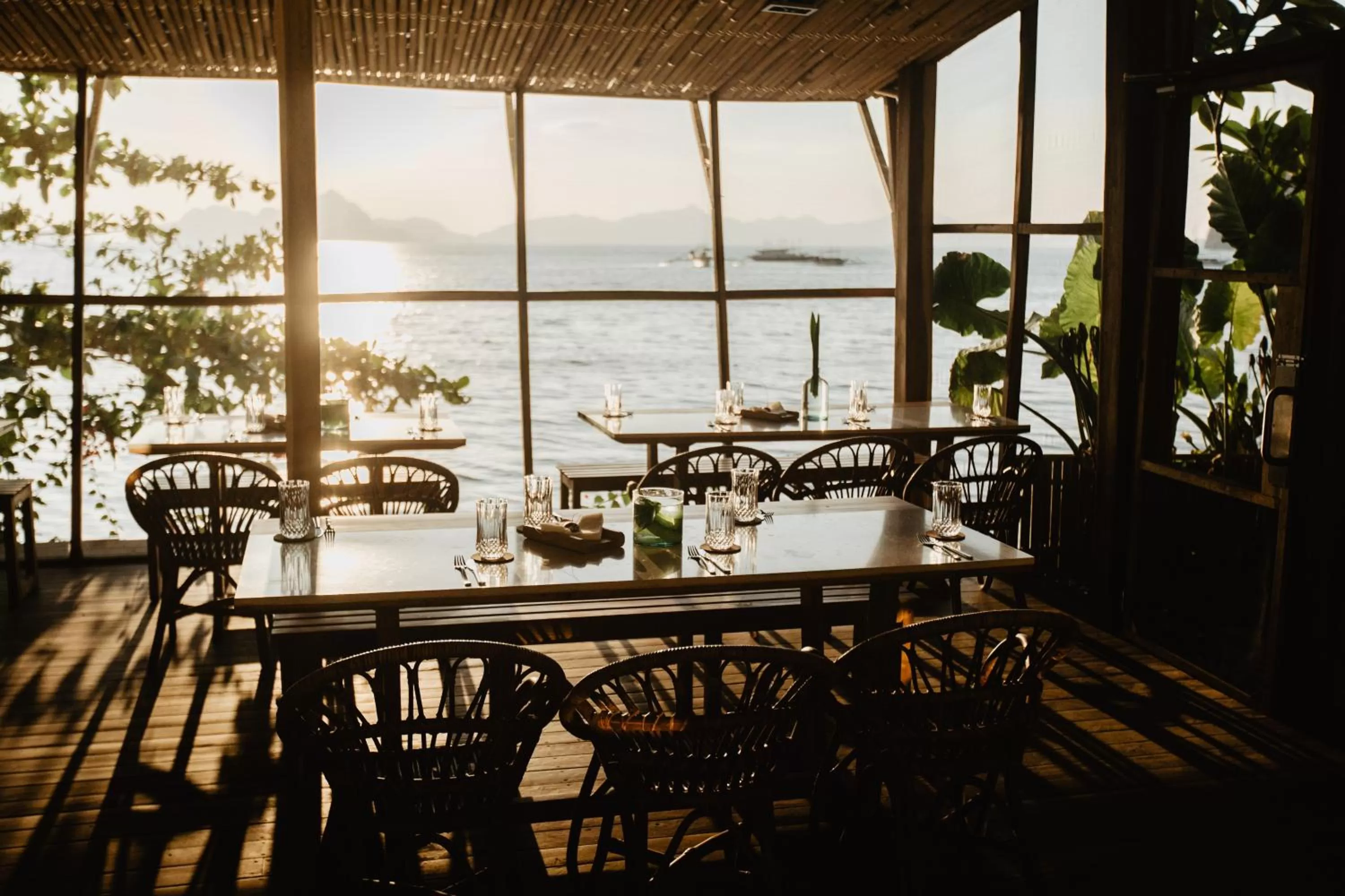 Restaurant/places to eat in Frangipani El Nido
