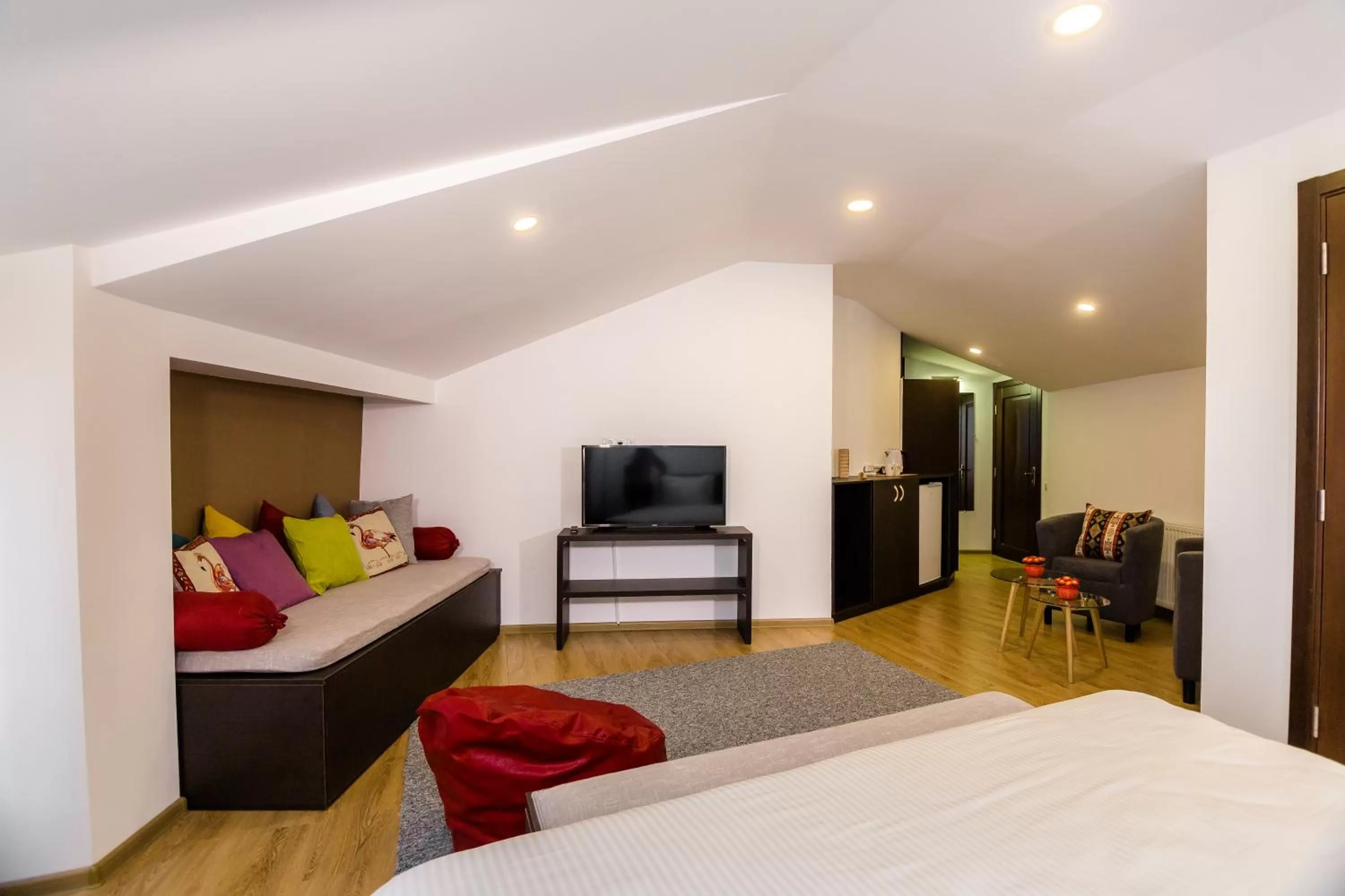 TV and multimedia, TV/Entertainment Center in VovaDoma