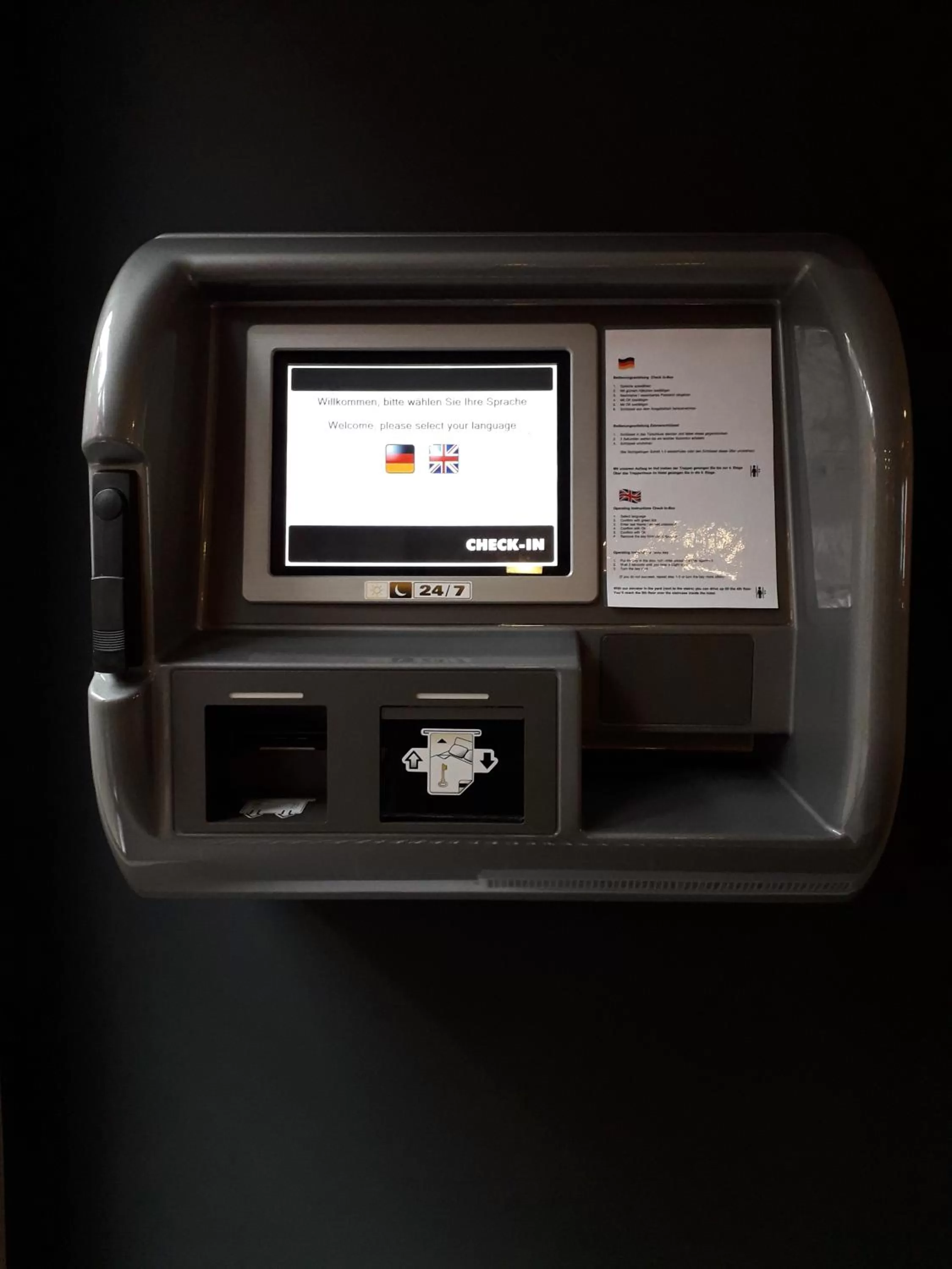 Lobby or reception in Internationales Studierendenhotel