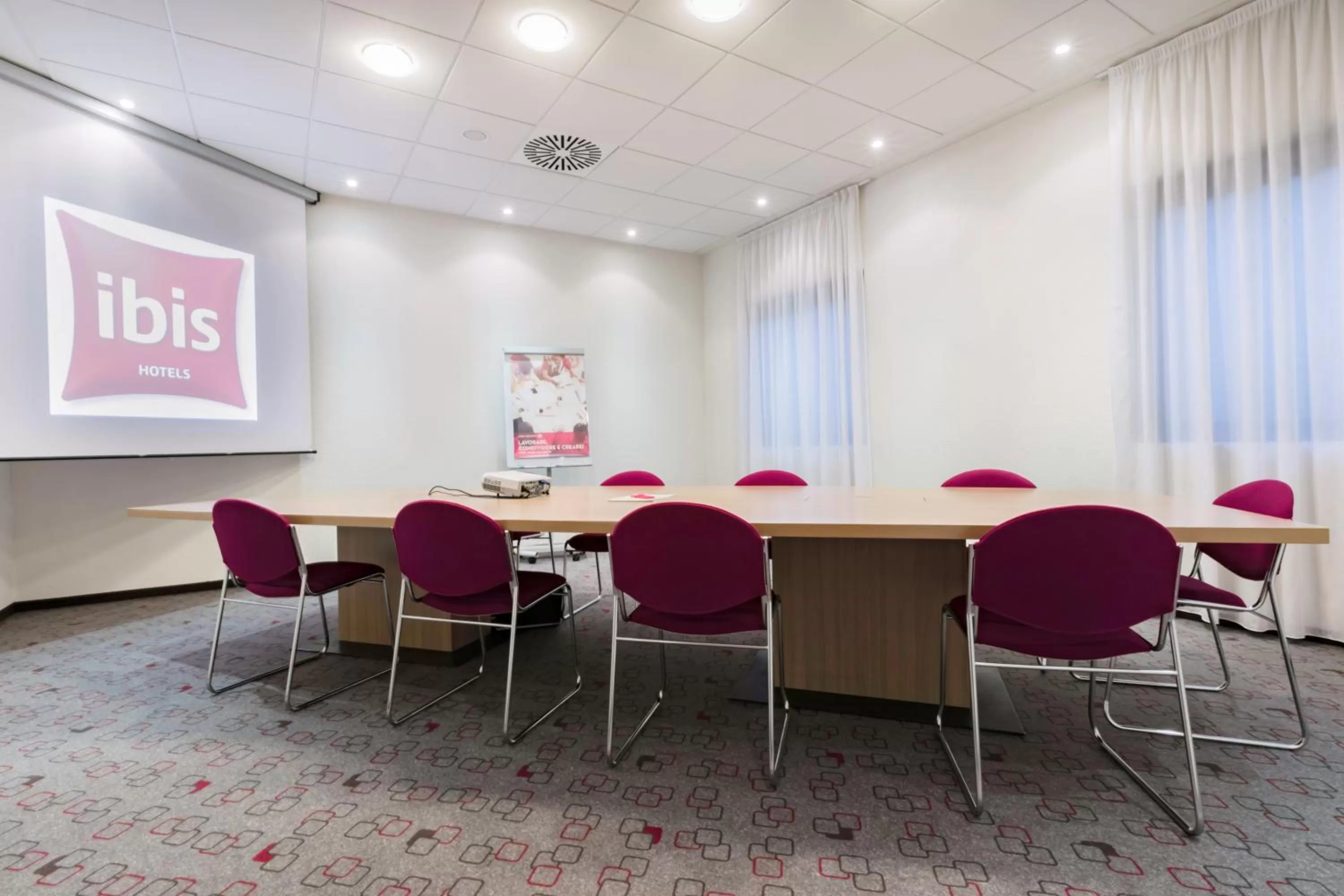 Meeting/conference room in Hotel Ibis Milano Malpensa