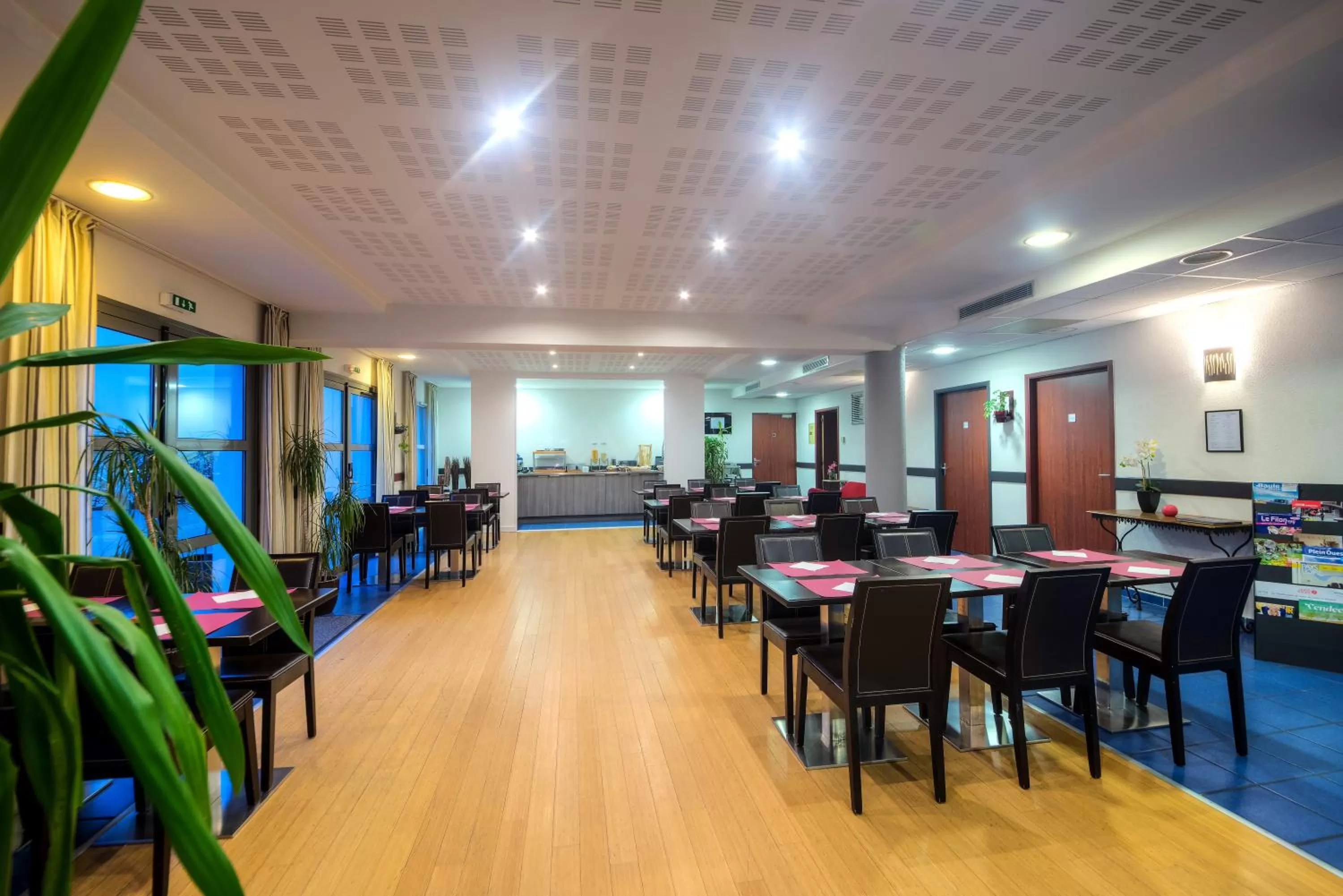 Restaurant/places to eat in Comfort Aparthotel Saint-Nazaire Les Portes de l Ocean