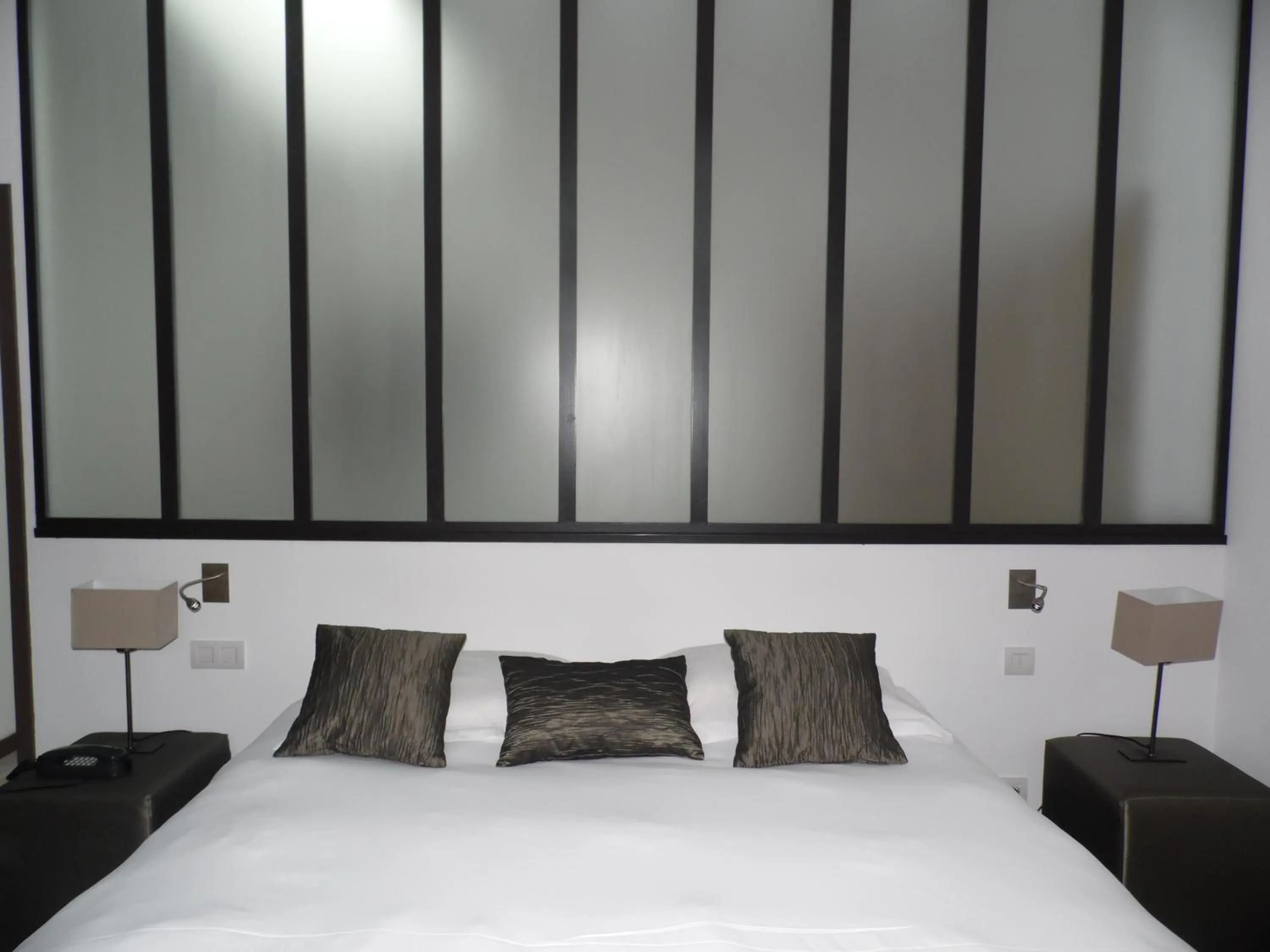 Bed in Clos de Vallombreuse, The Originals Relais