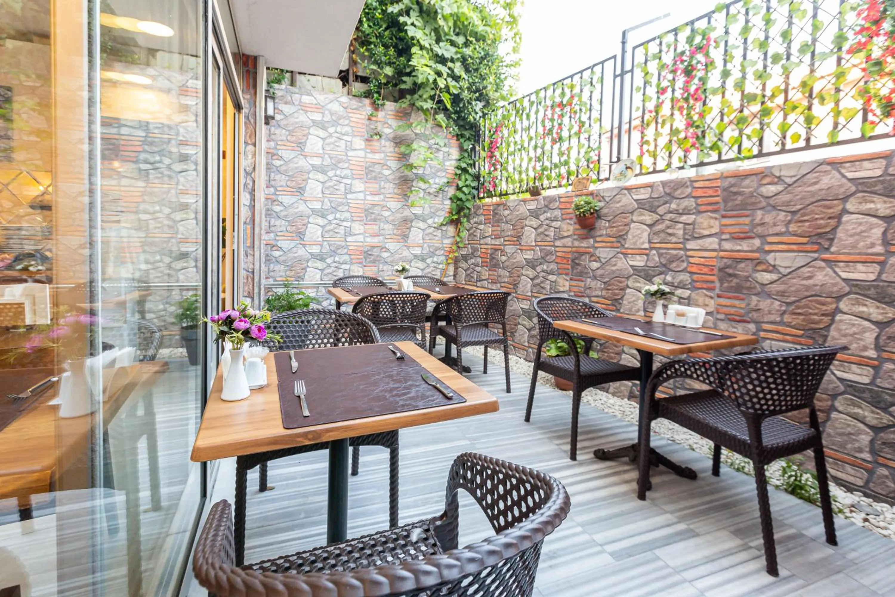 Garden in Kumru Hotel