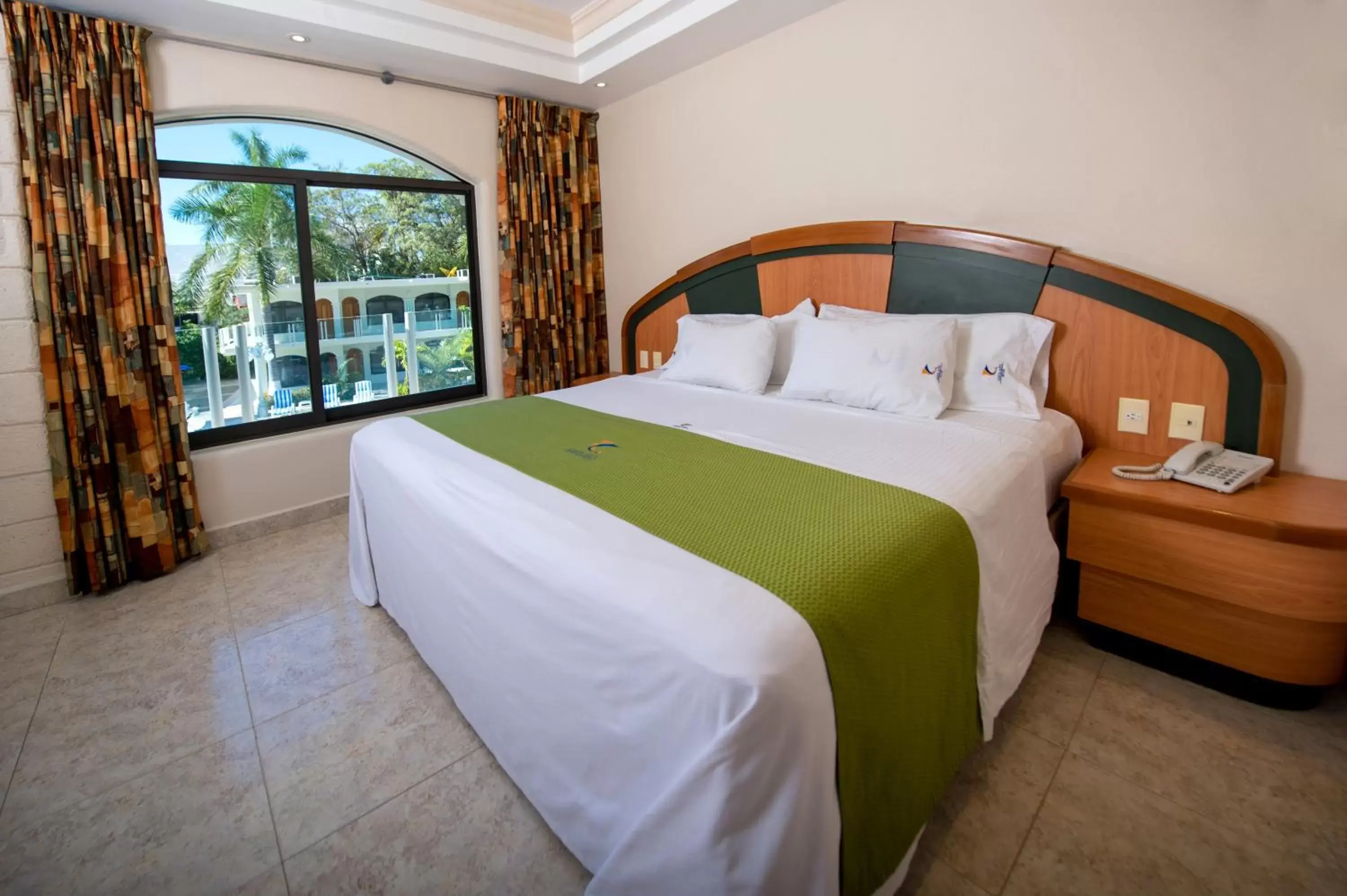 Double Room with Extra Large Bed in Hotel Costa Azul Double Room with Extra Large Bed in Hotel Costa Azul