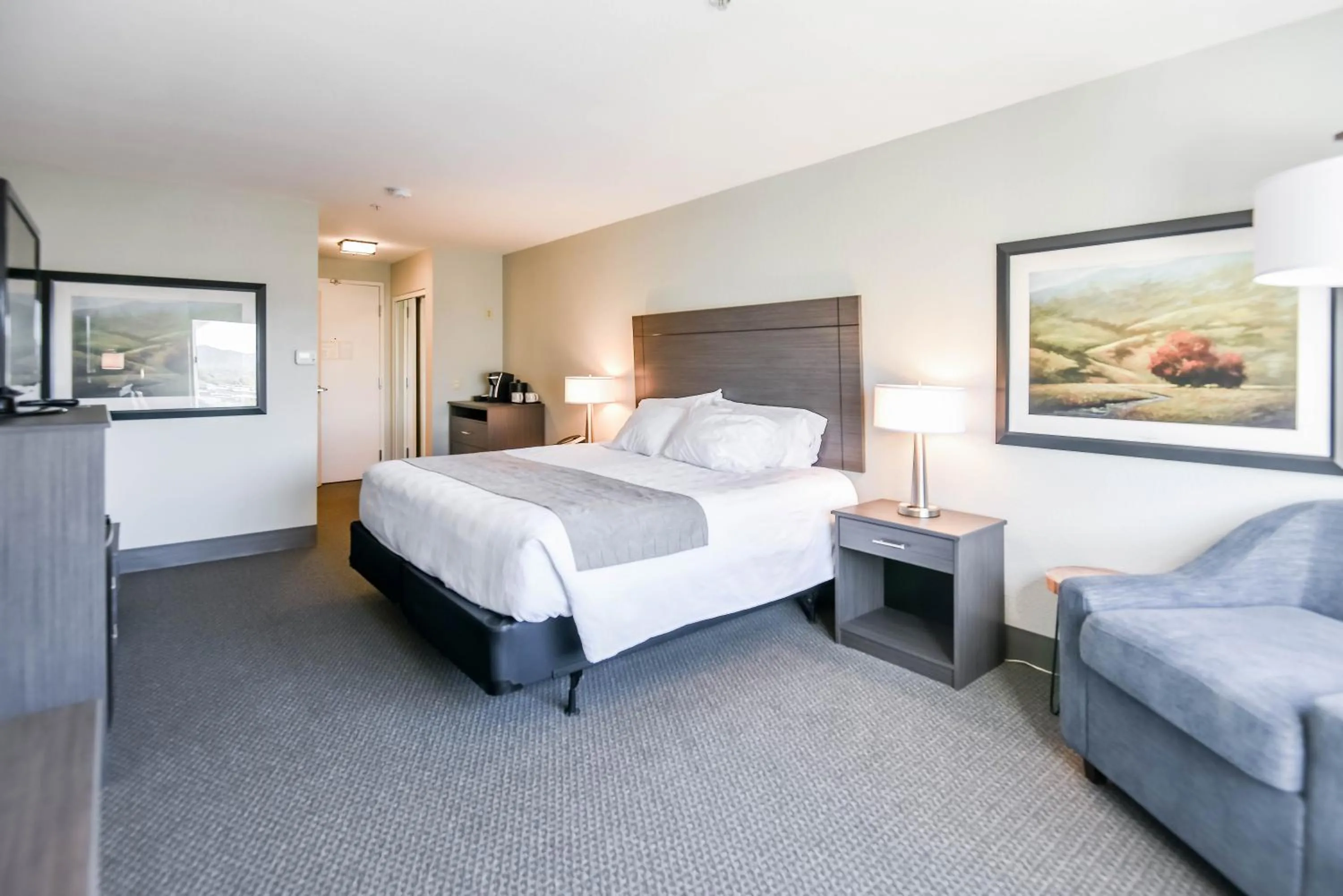 Bed in Shutters Hotel