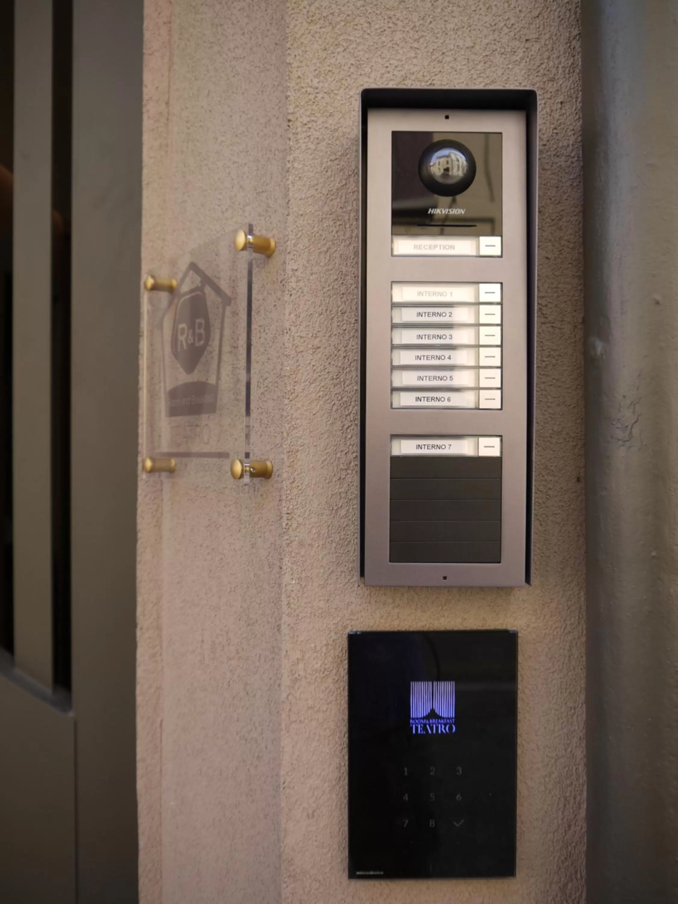 Property building in RB del Teatro&Apartaments