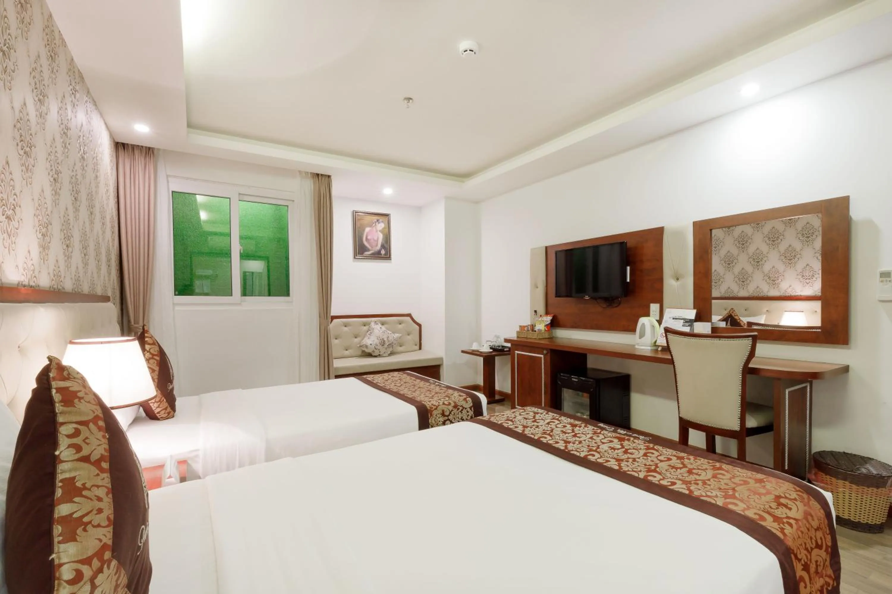 Bedroom, Bed in Paris Luxury Hotel & Apartment Nha Trang