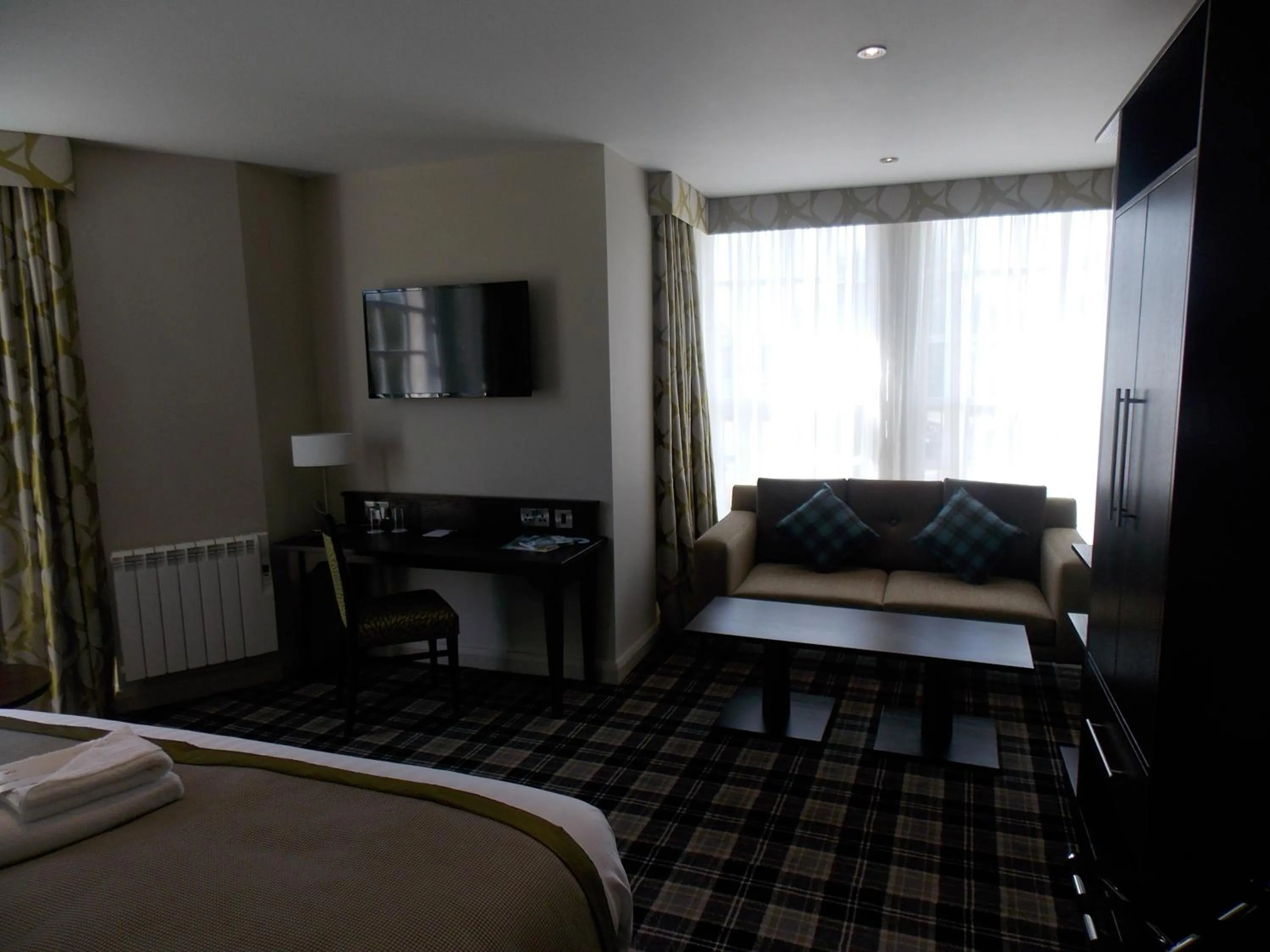 Bedroom, Bed in Best Western Plus Pinewood Manchester Airport-Wilmslow Hotel