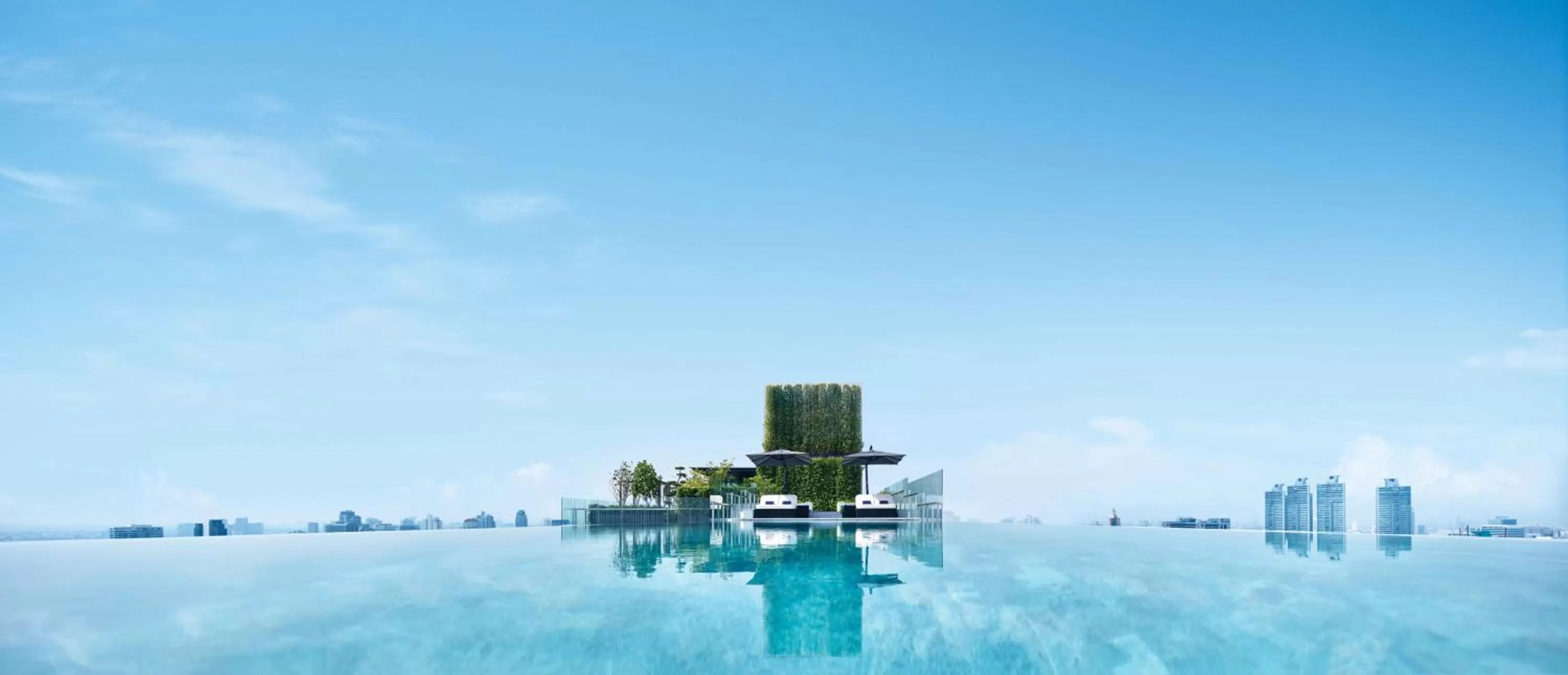 Swimming pool in 137 Pillars Suites Bangkok