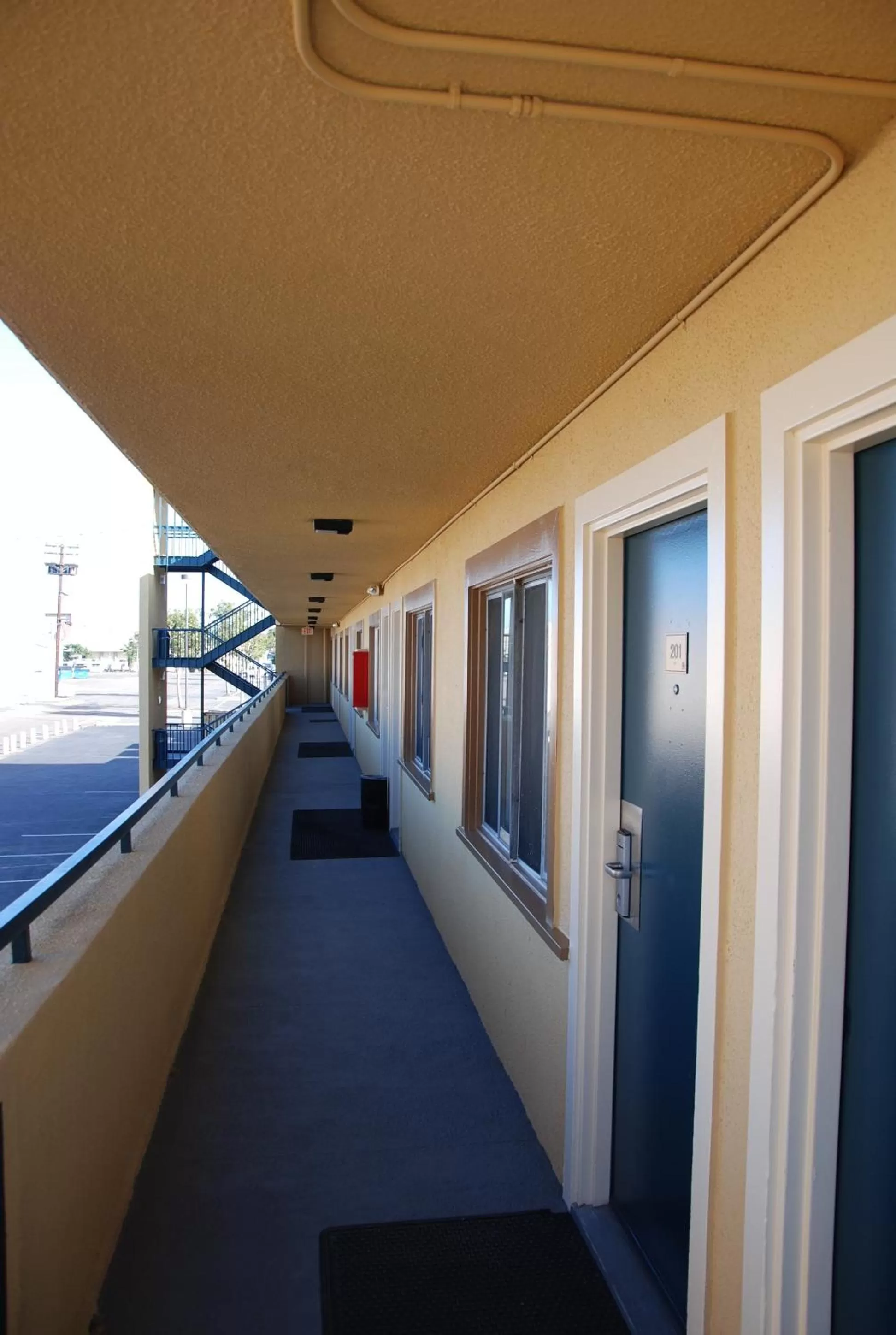 Balcony/Terrace in Travelodge by Wyndham San Diego SeaWorld