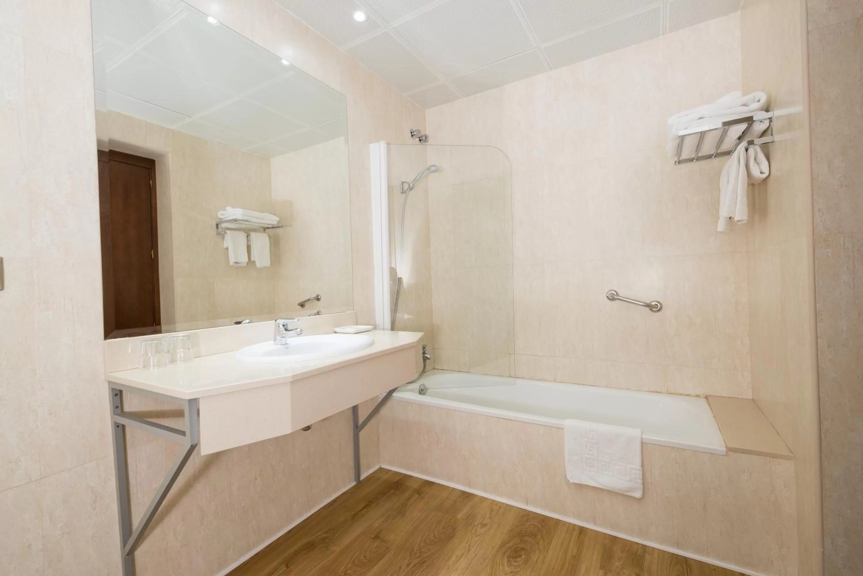 Bathroom in Ramon Berenguer IV