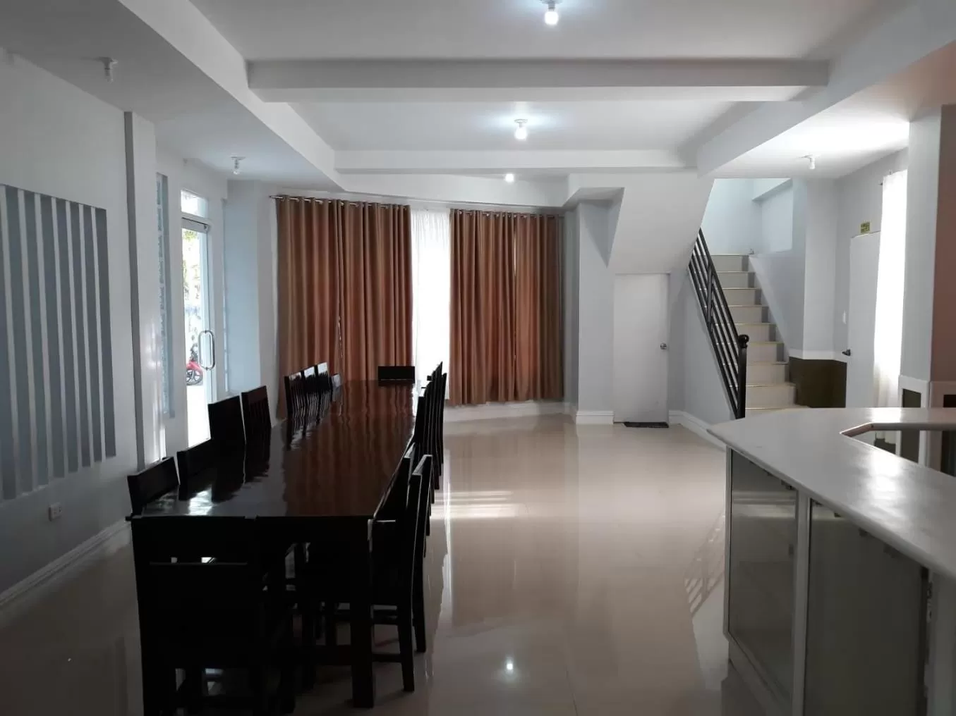 Restaurant/places to eat in Sandscape Hotel