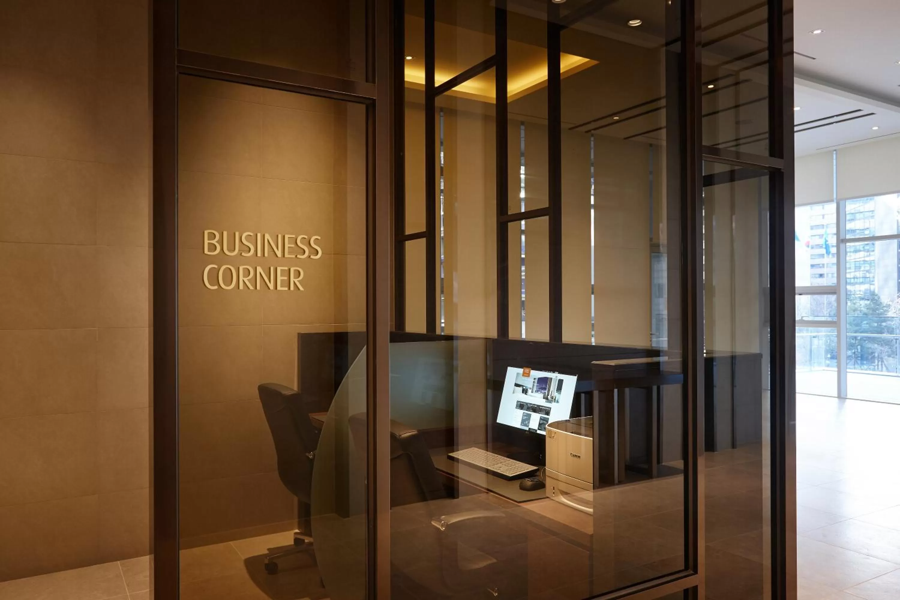 Business facilities in LOTTE CITY HOTEL Myeongdong