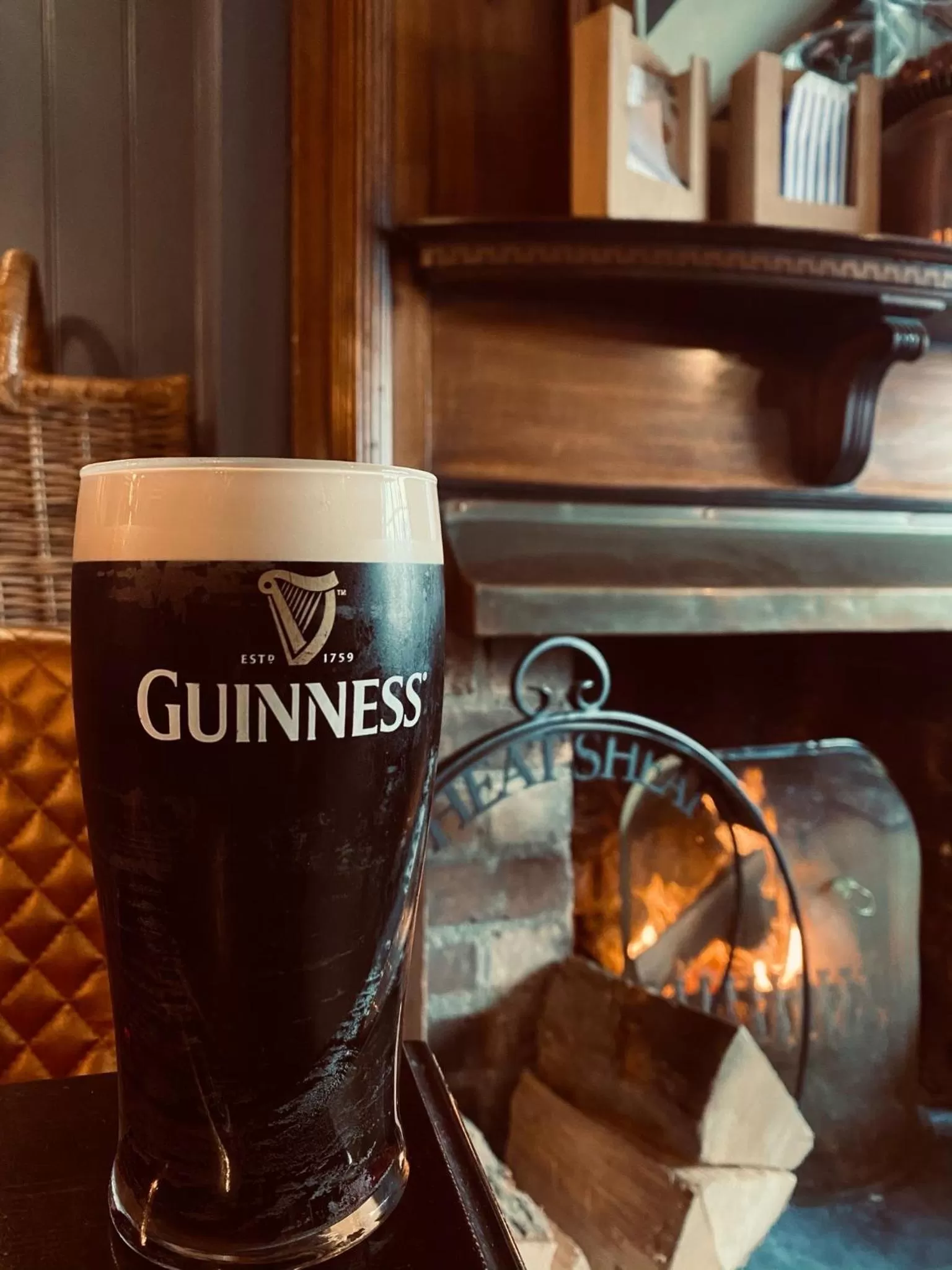 The Wheatsheaf Pub, Kitchen & Rooms