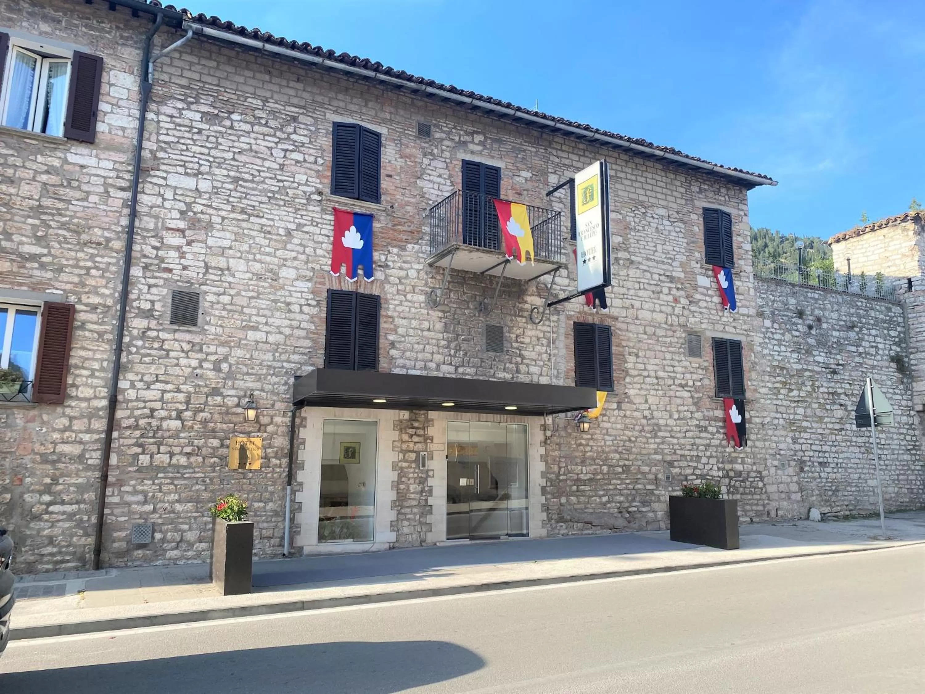 Property Building in Hotel San Francesco e il lupo