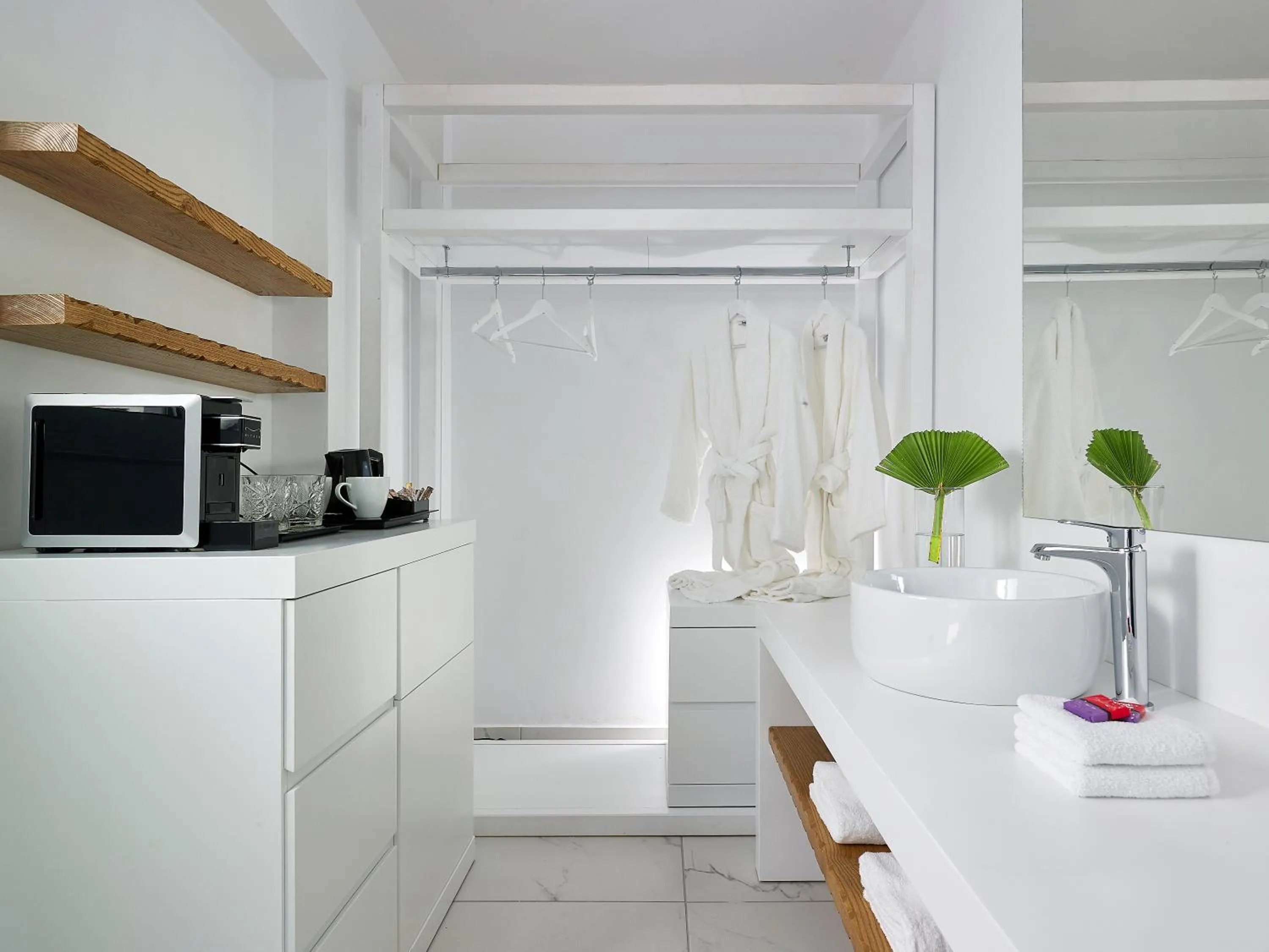 Area and facilities in Dimitra Beach Hotel & Suites