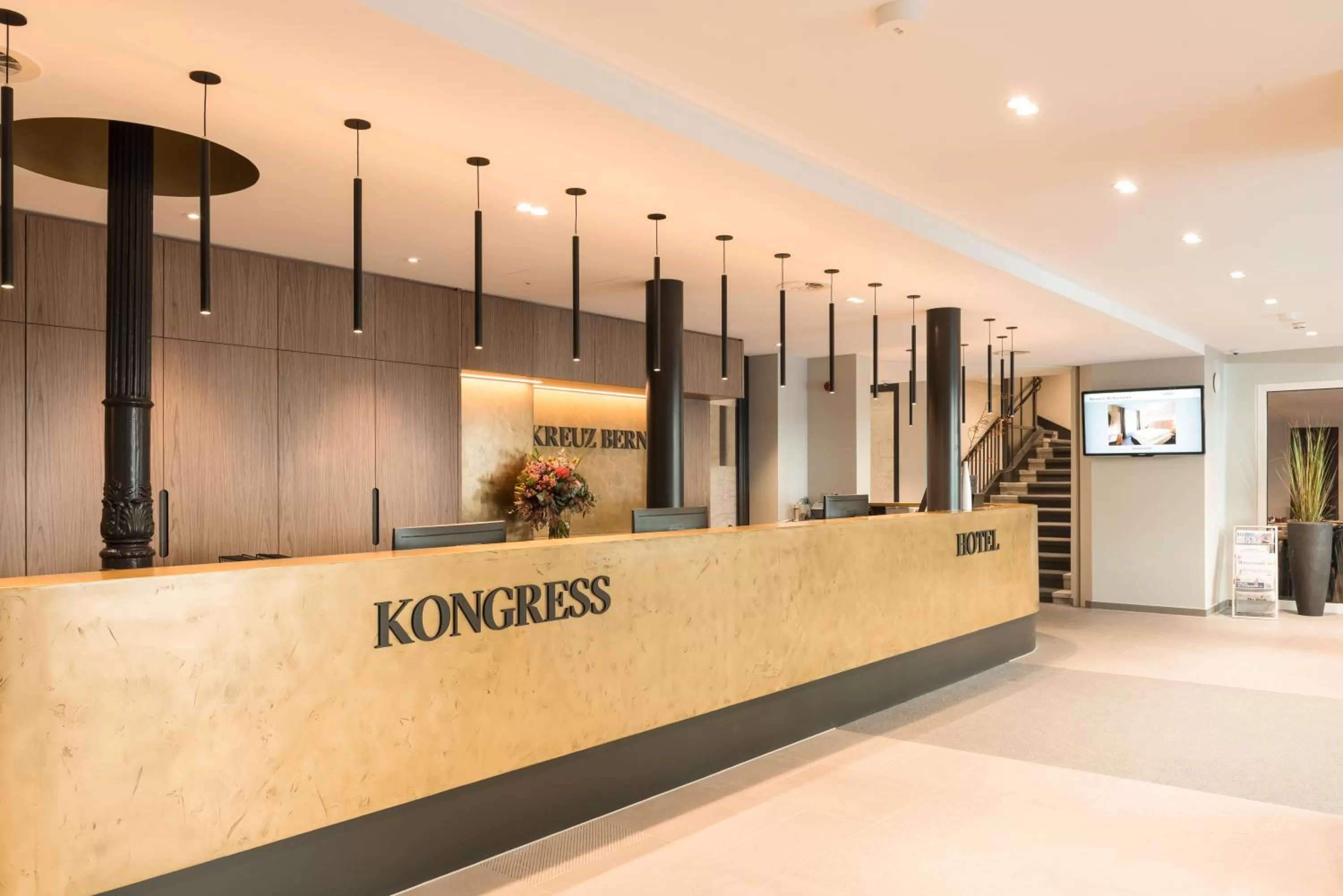Lobby or reception in Kreuz Bern Modern City Hotel