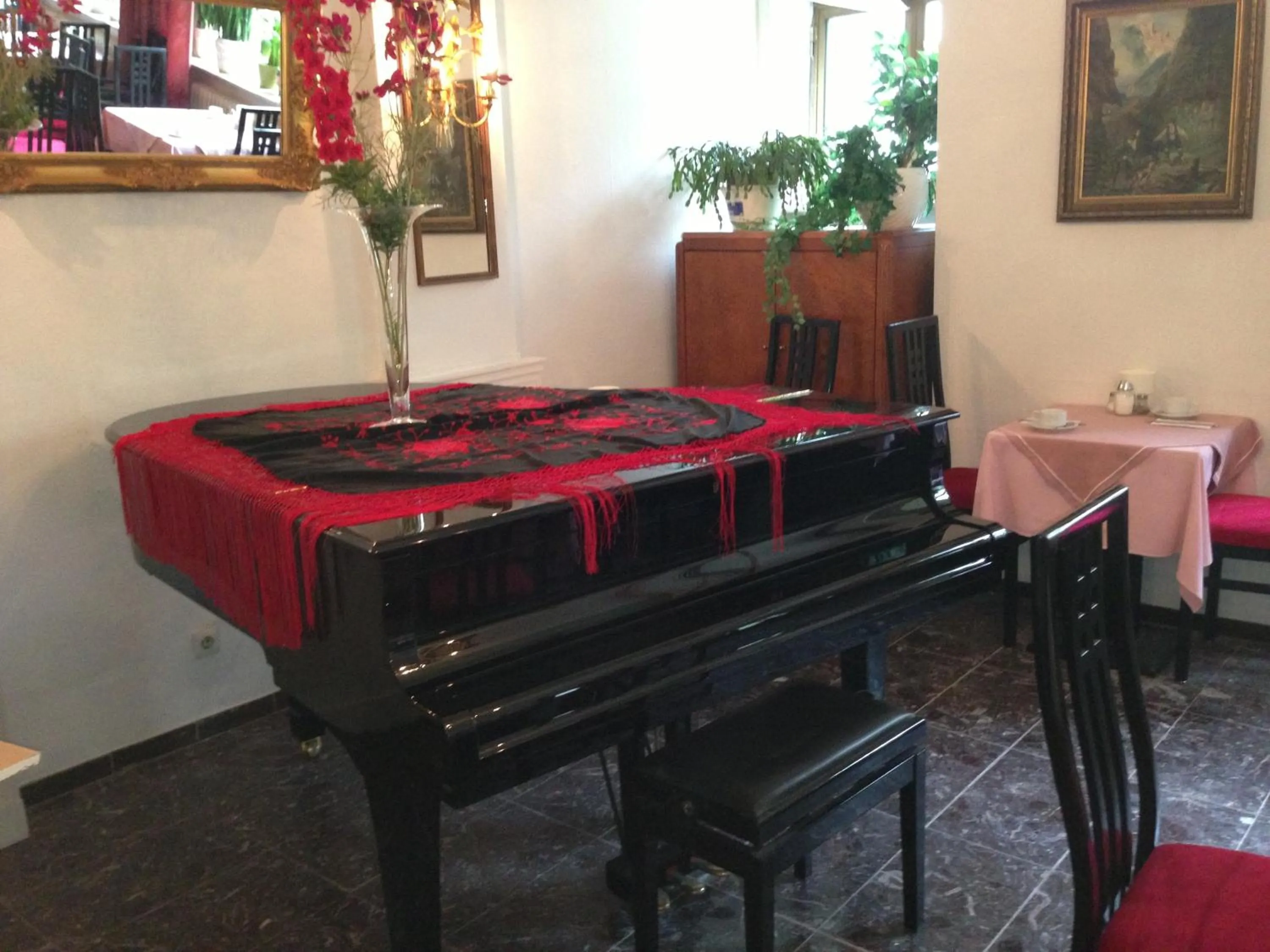 Property building in Hotel Montree