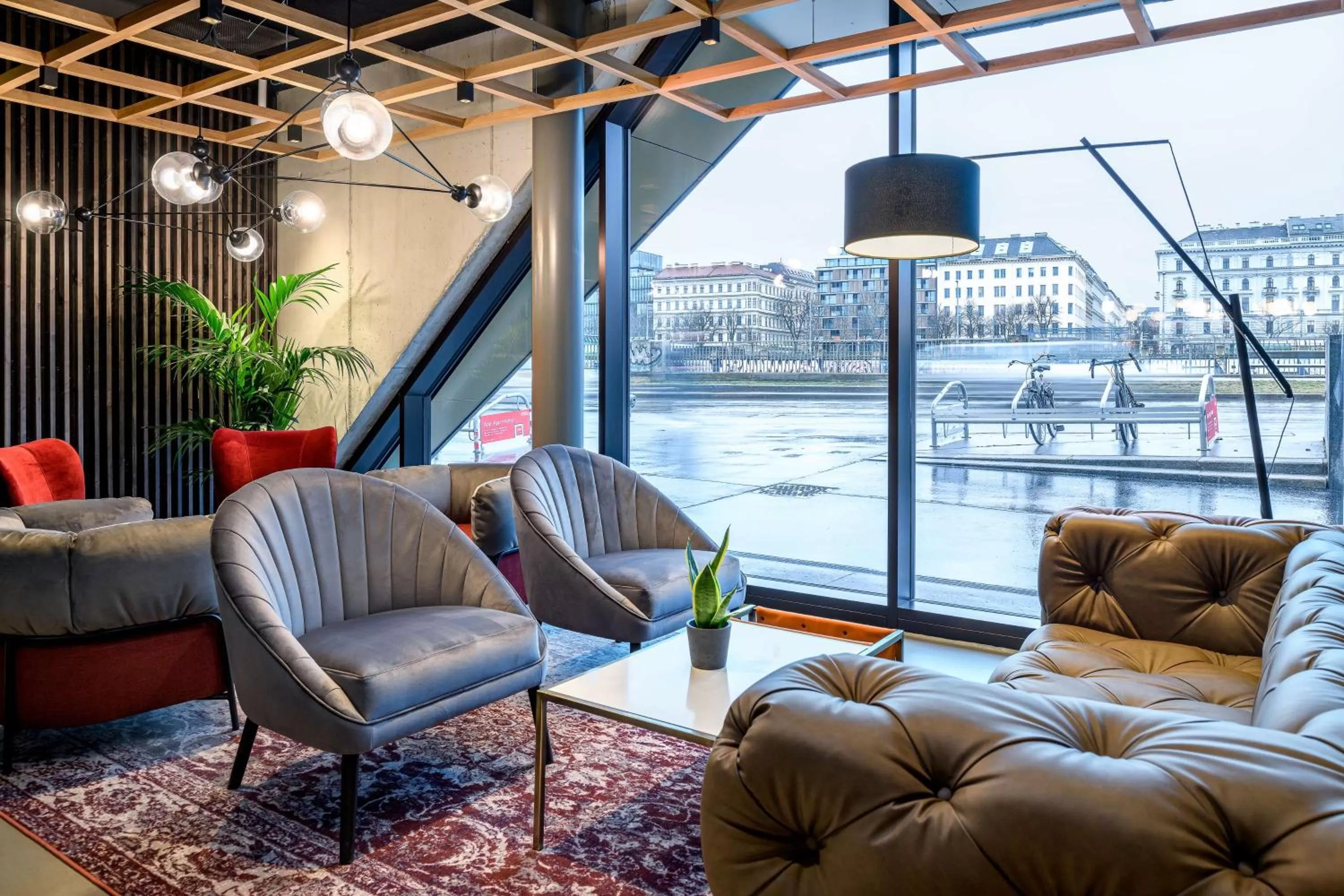 Lounge or bar in Radisson RED Hotel, Vienna