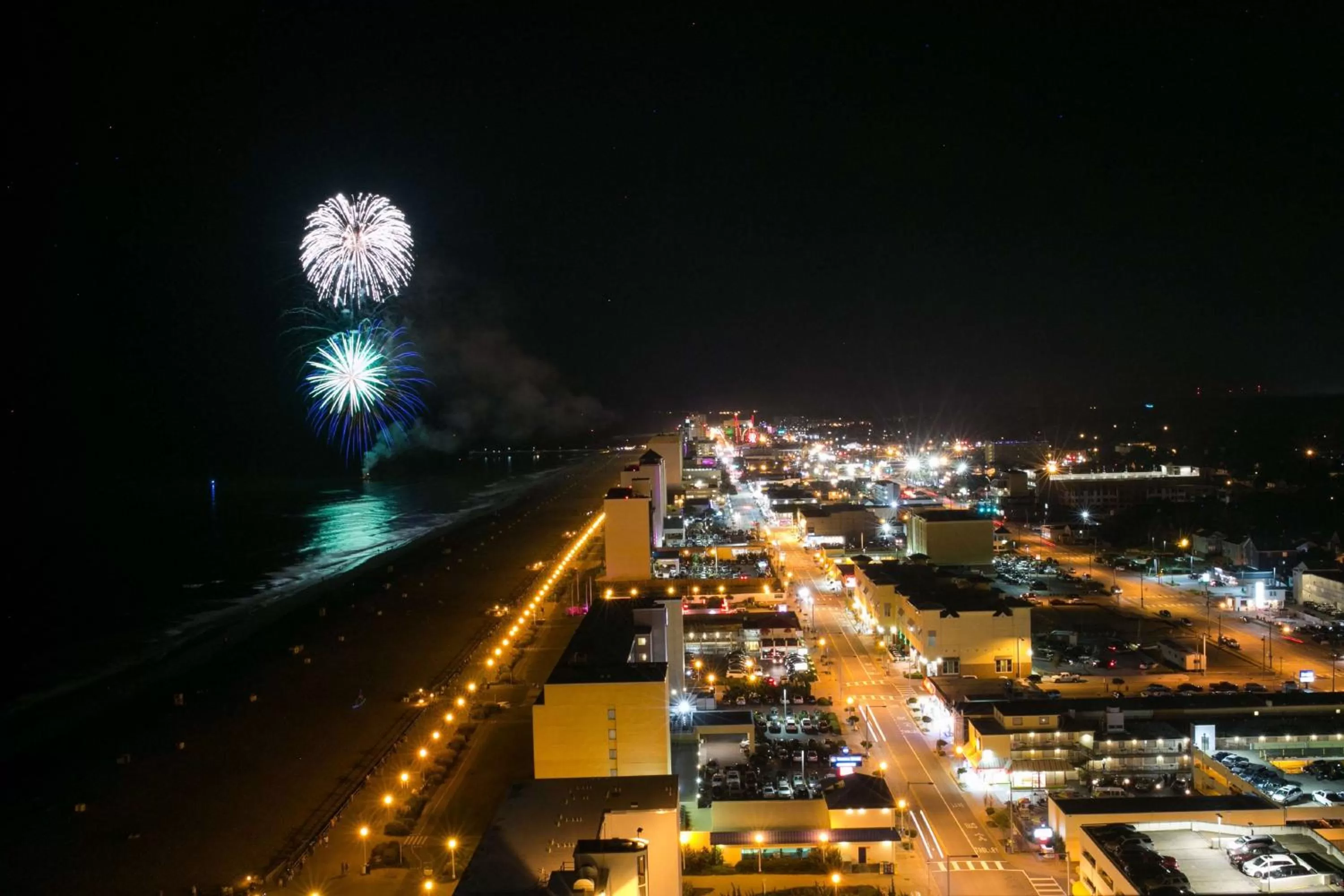 Lounge or bar in Hilton Virginia Beach Oceanfront