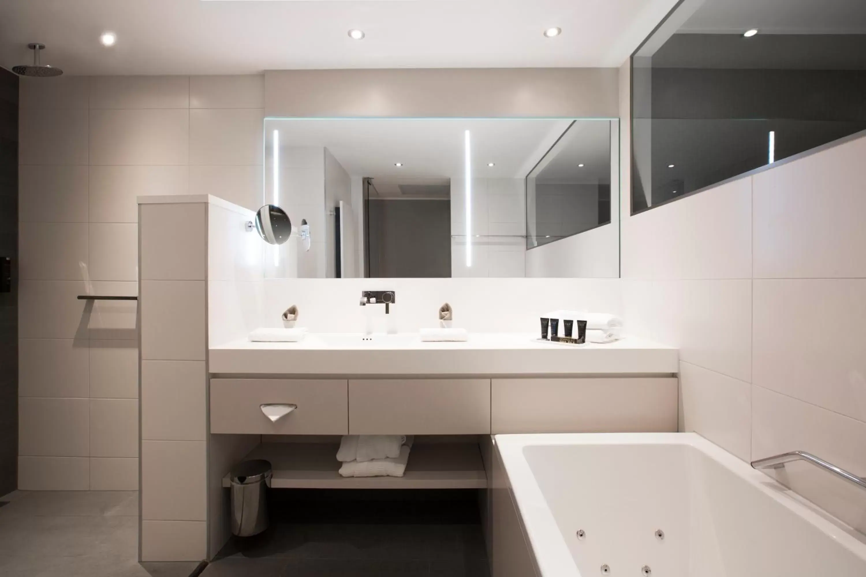 Double Room with Spa Bath and Balcony in Klein Zwitserland Double Room with Spa Bath and Balcony in Klein Zwitserland