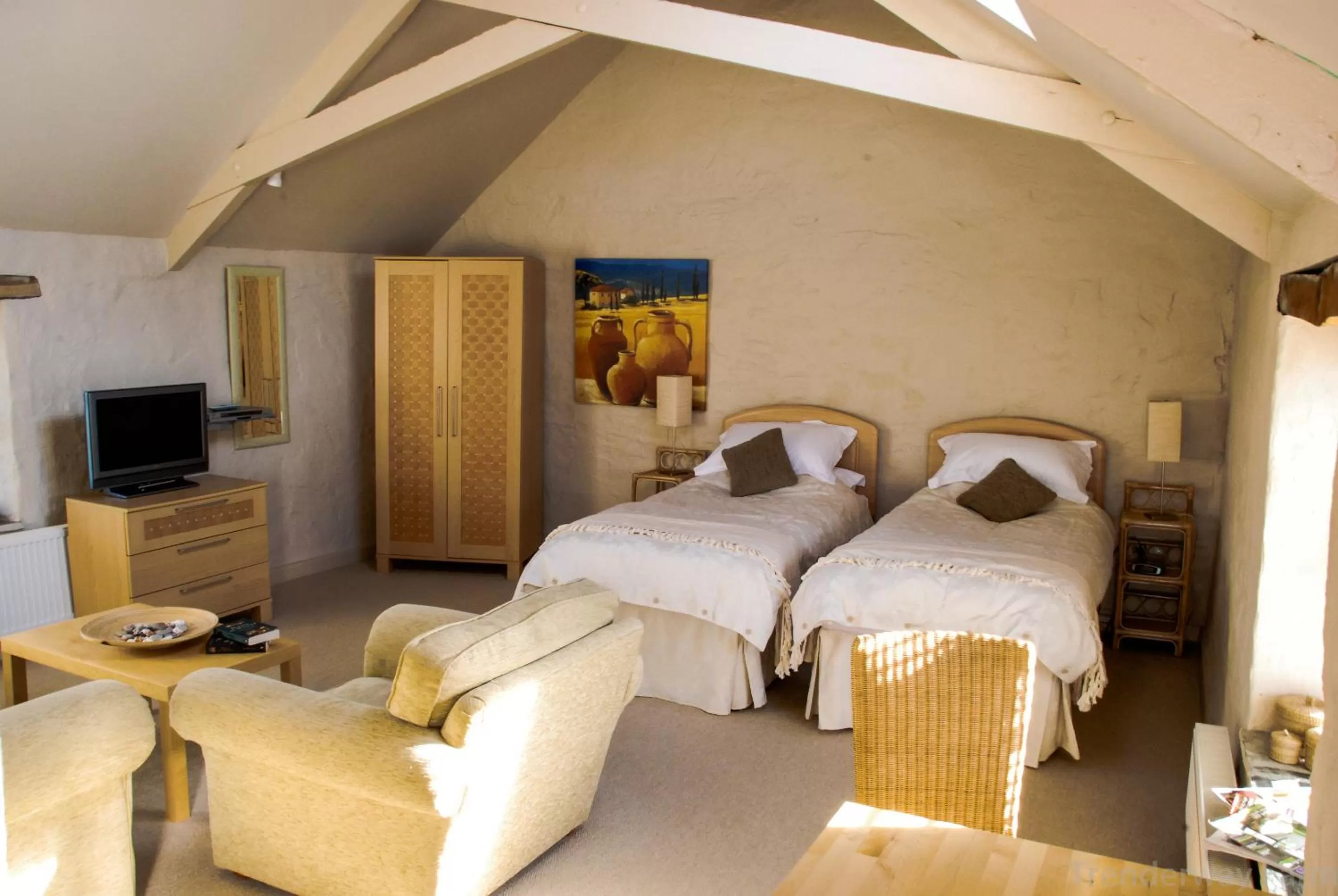 Photo of the whole room, Bed in Trenderway Farm