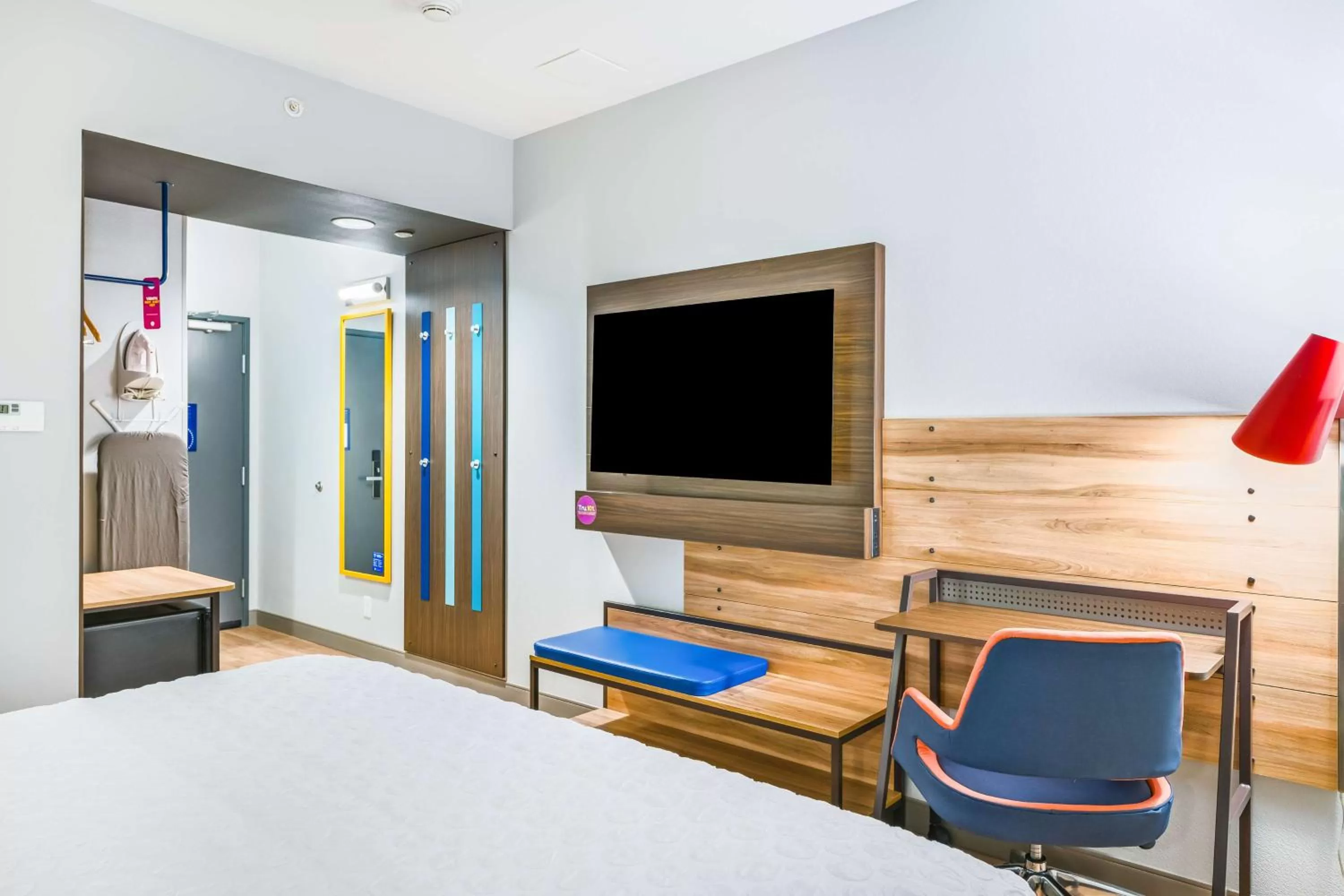 Bedroom, Bed in Tru By Hilton Midland, Tx