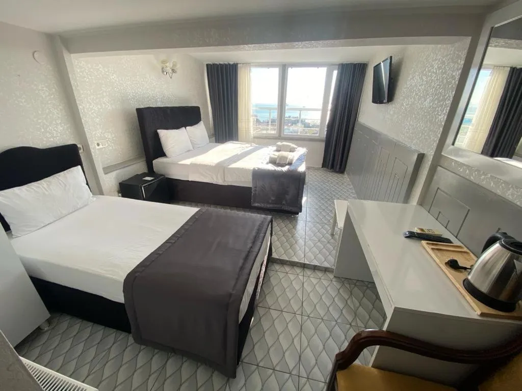 Communal lounge/ TV room in Timeks Suite Sultanahmet