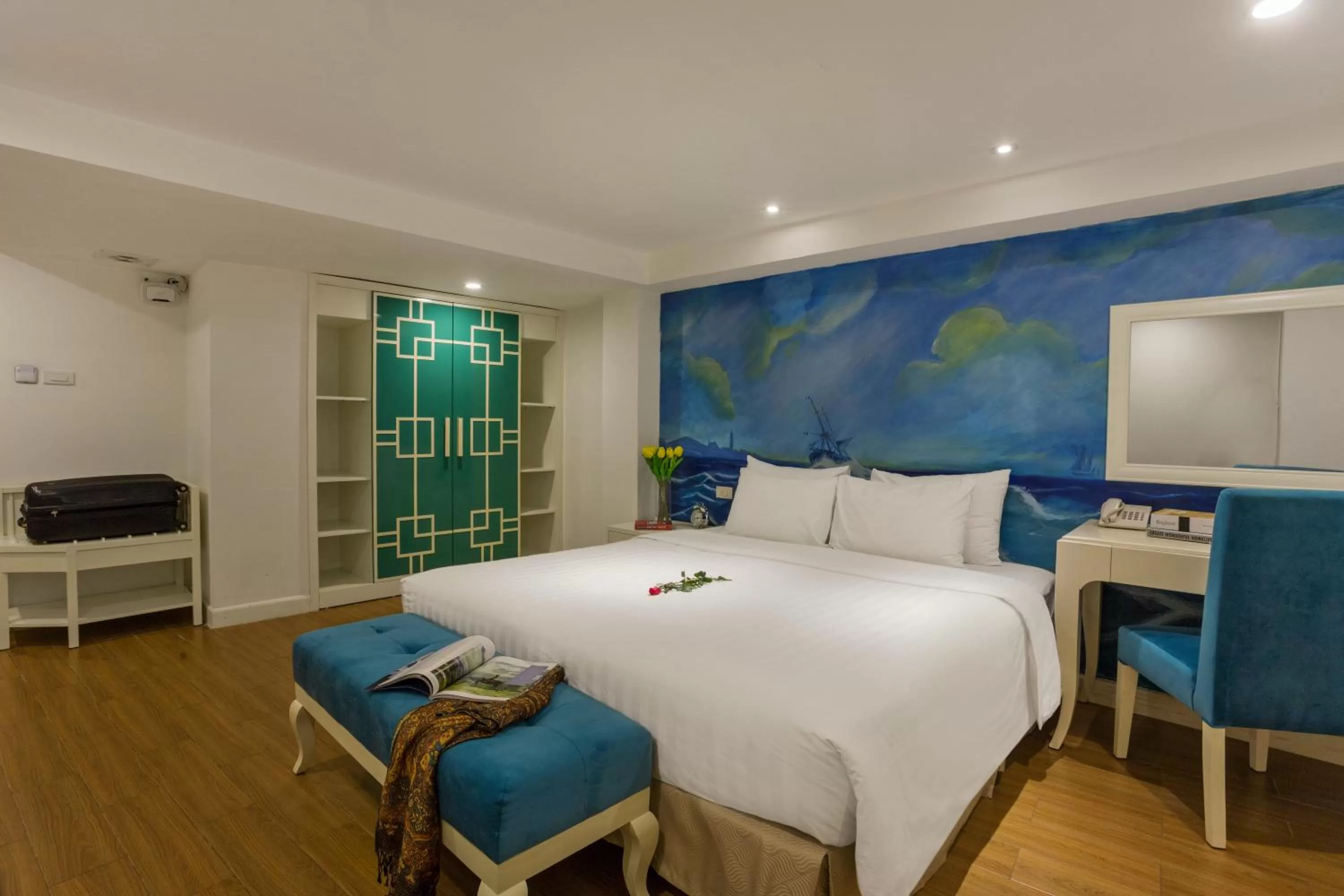 Bedroom, Bed in Hanoi La Selva Hotel