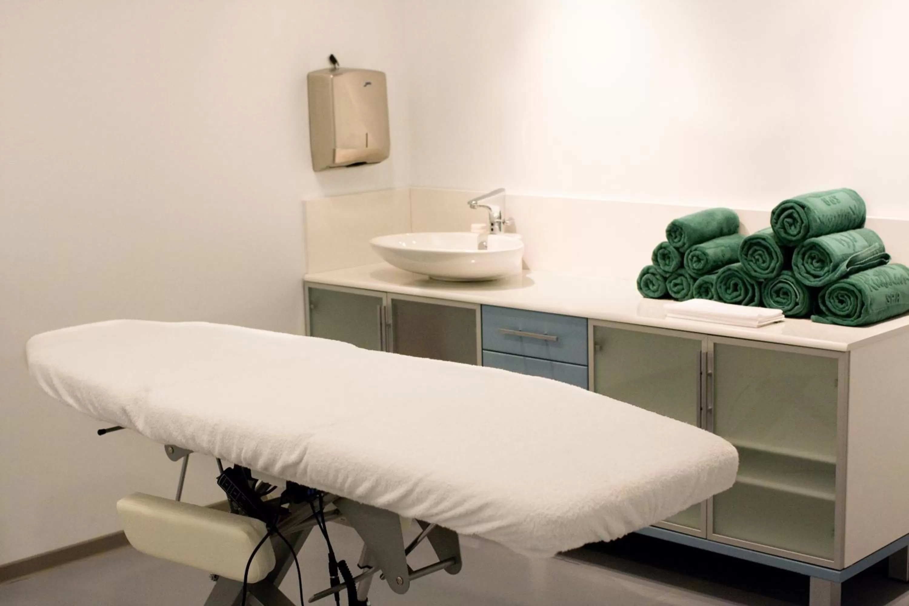 Spa and wellness centre/facilities in Rutllan & Spa