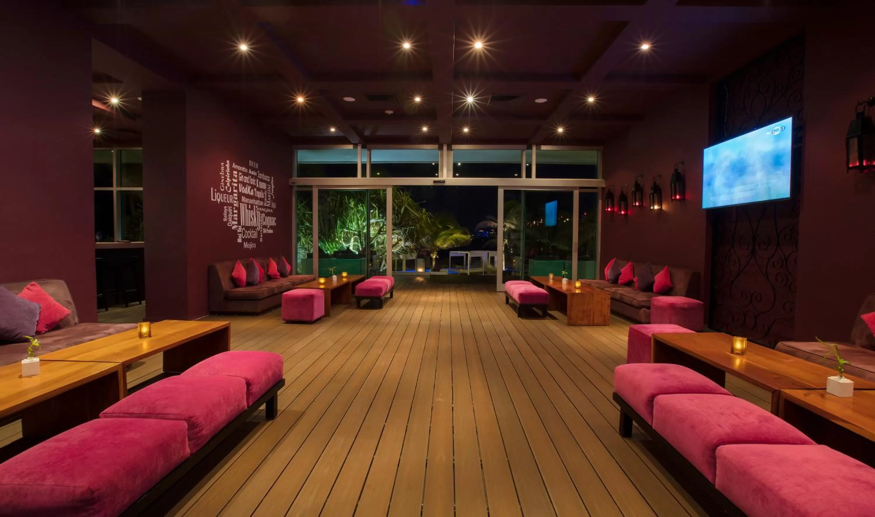 Lounge or bar in Altitude at Krystal Grand Cancun - All Inclusive