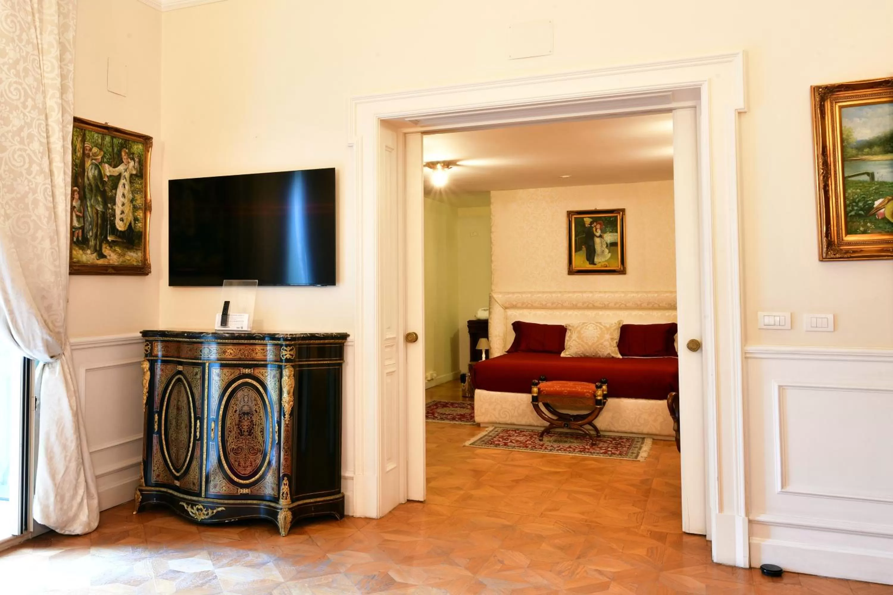 Seating area in Sisuites