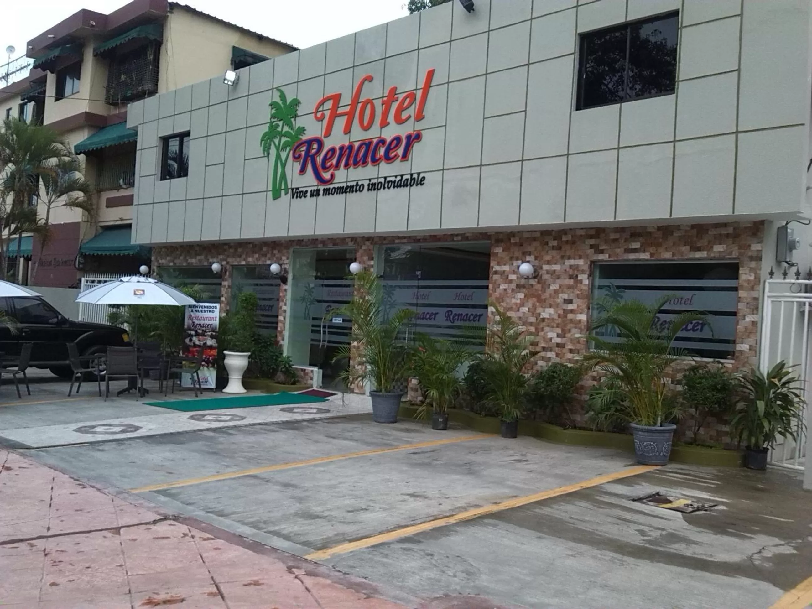 Property building in Hotel Renacer