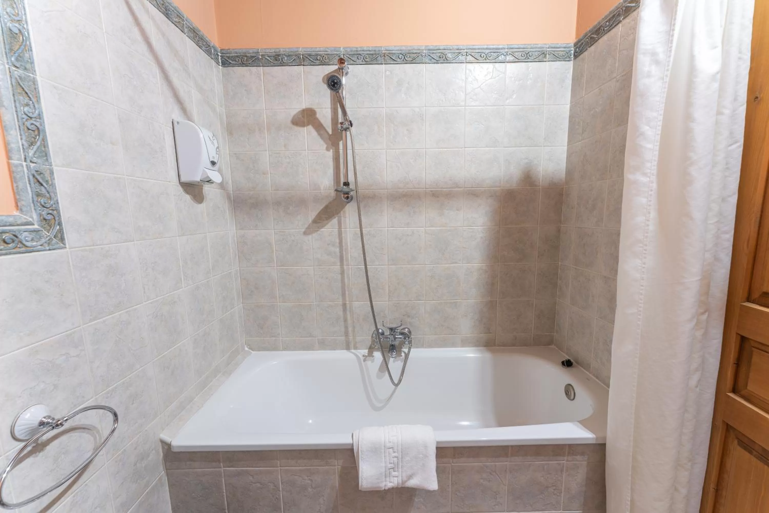 Bathroom in Hotel Rincón Castellano