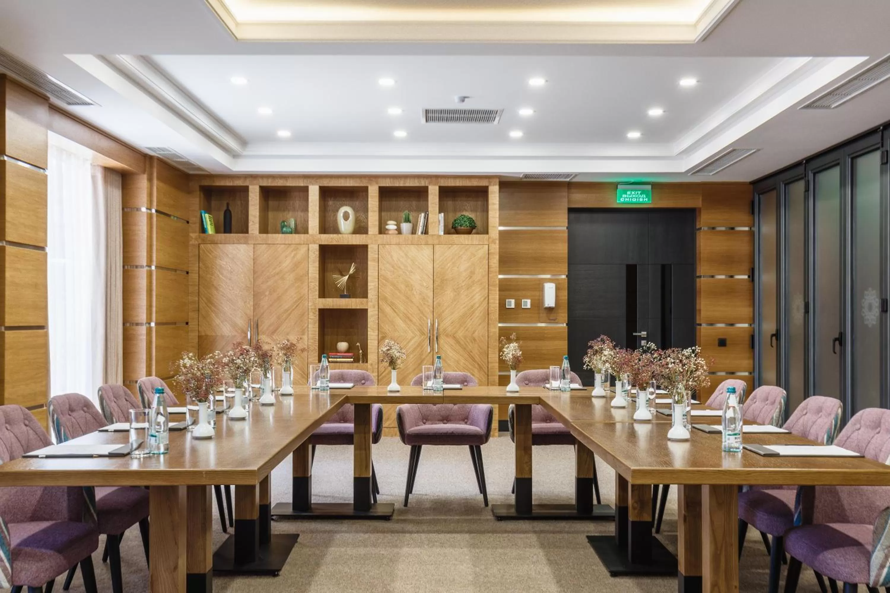 Meeting/conference room in ATECA Hotel Suites Tashkent
