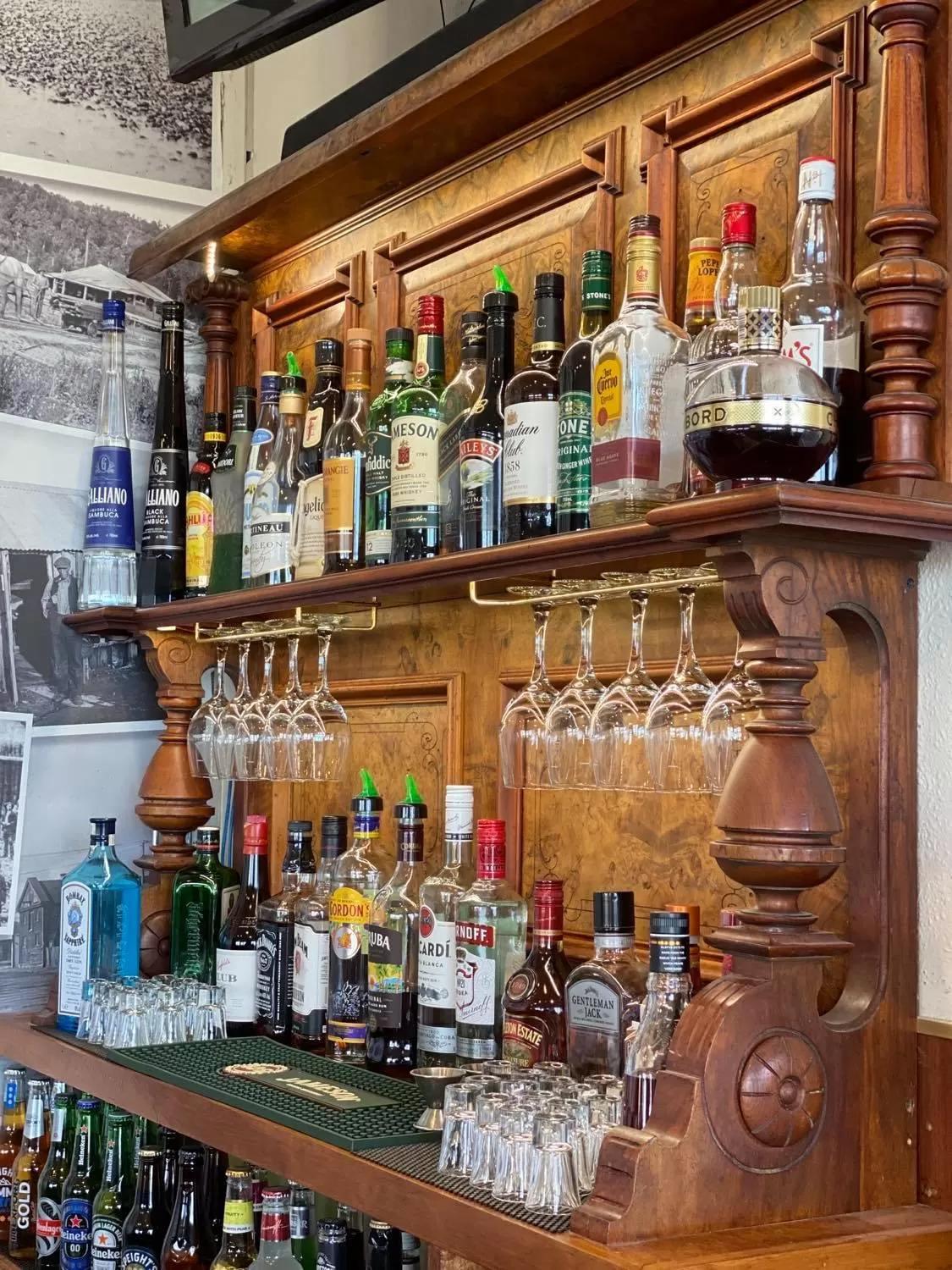 Lounge or bar in Hokitika Pioneer Hotel