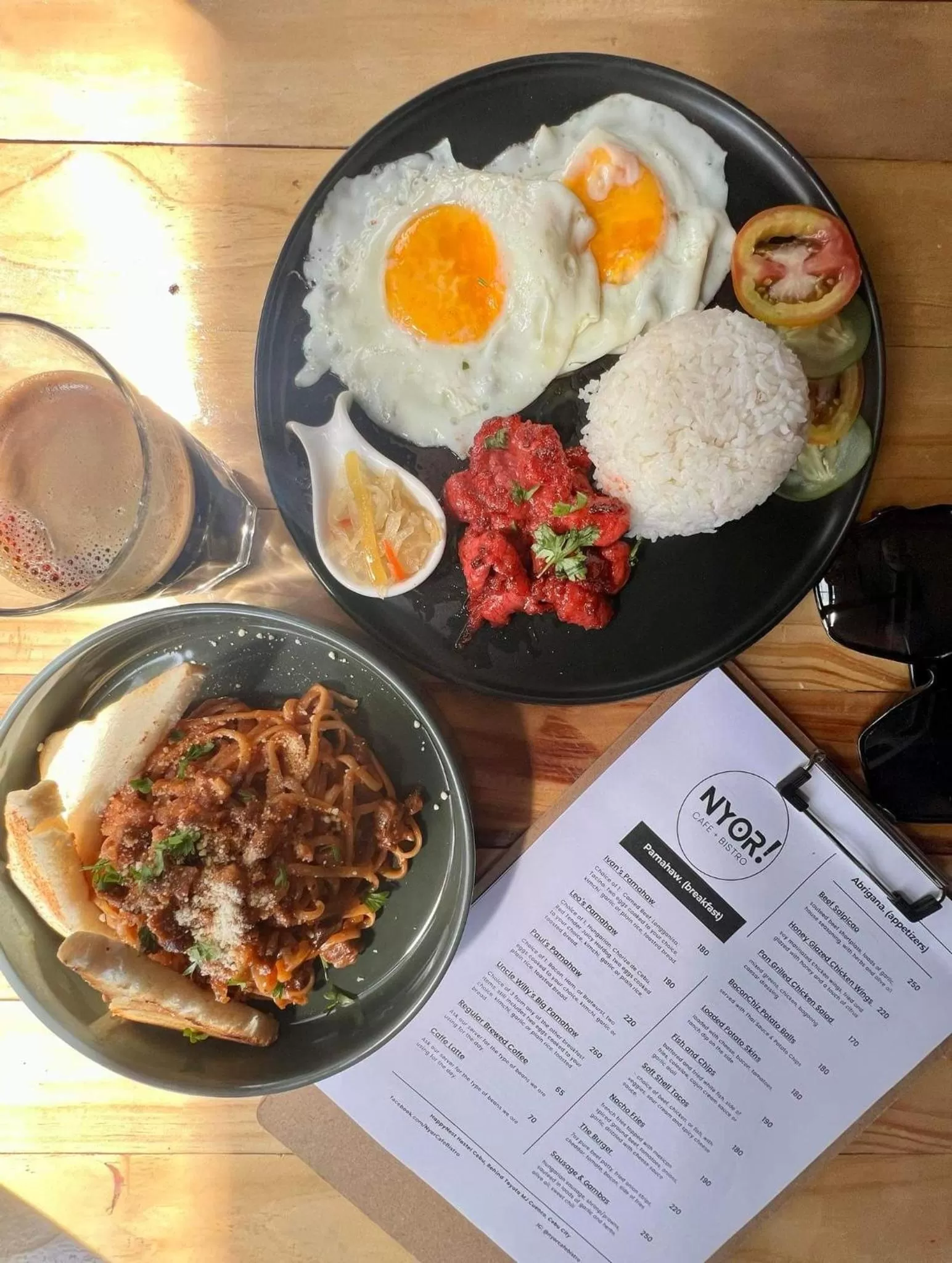 Restaurant/places to eat in HappyNest Hostel Cebu