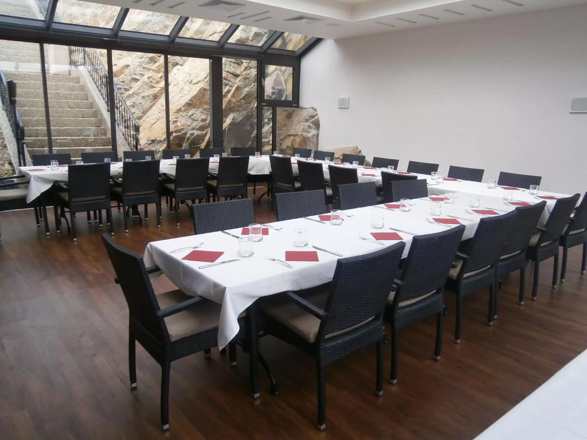 Business facilities in Hotel Dvorana