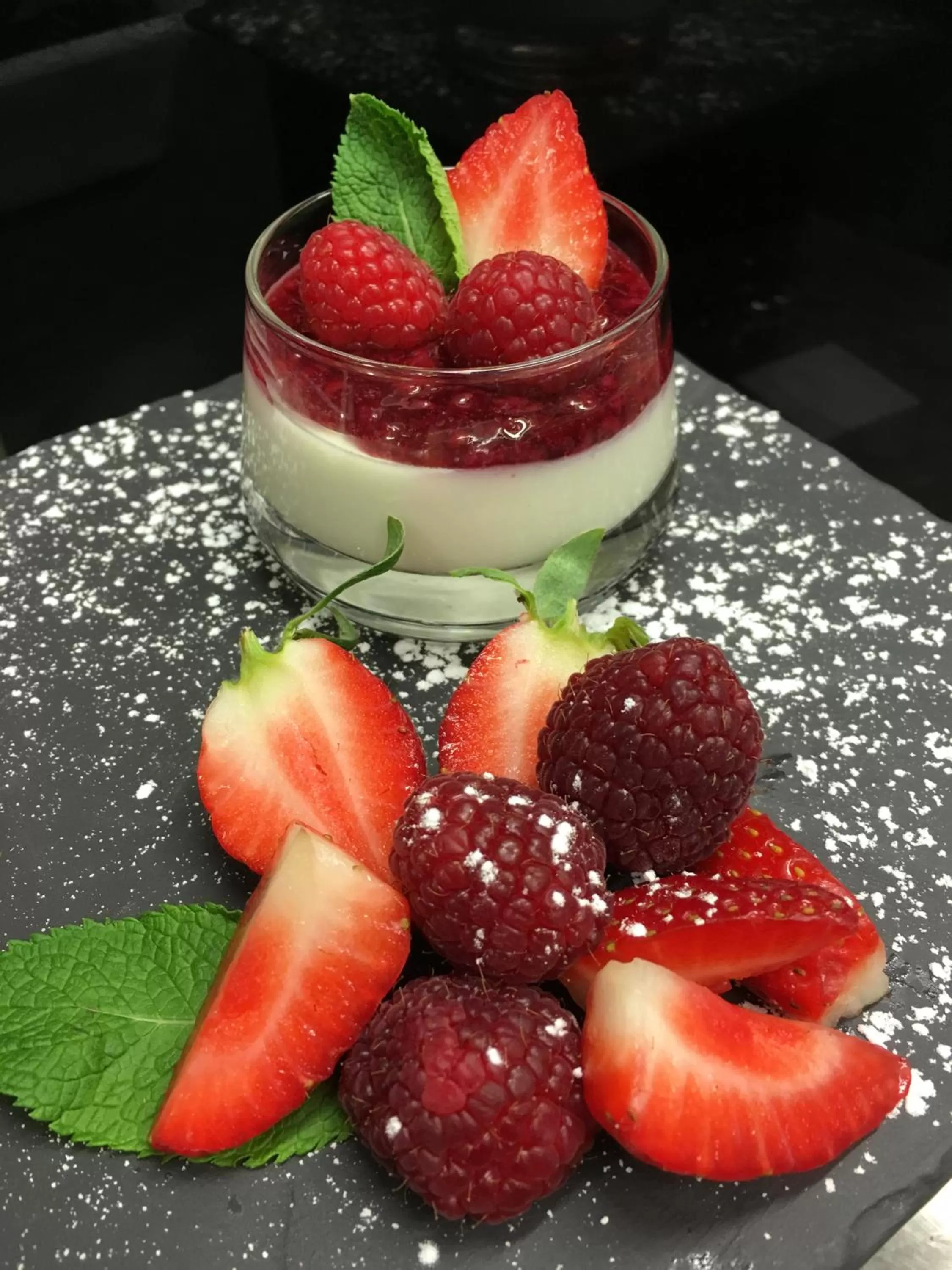 Restaurant/places to eat in Campanile Lille Euralille