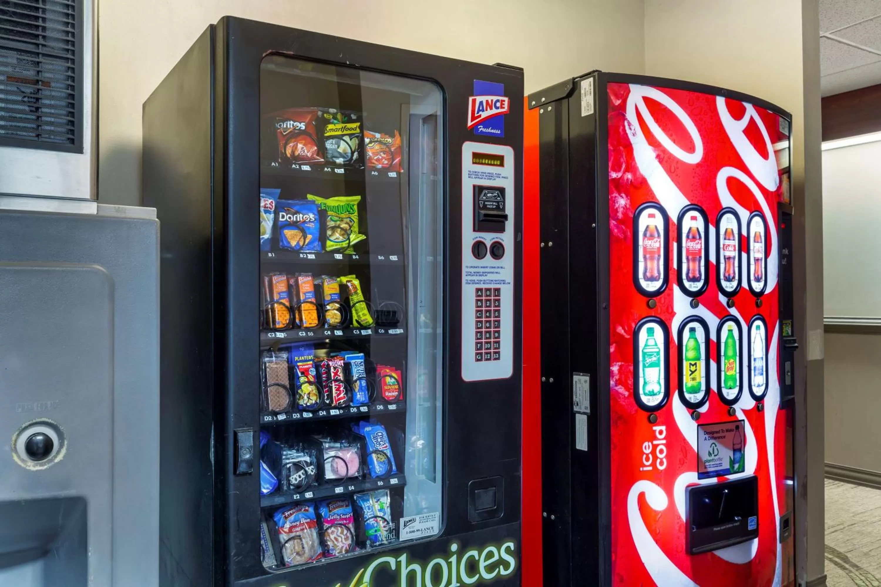 Property building in Best Western Plus South Hill Inn