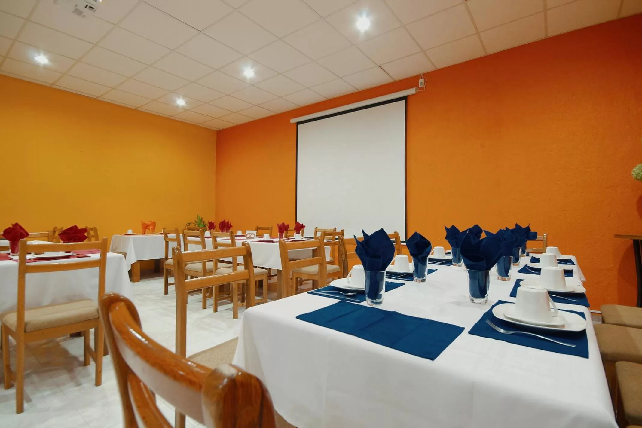 Food in HOTEL EL CONQUISTADOR MONARCA.