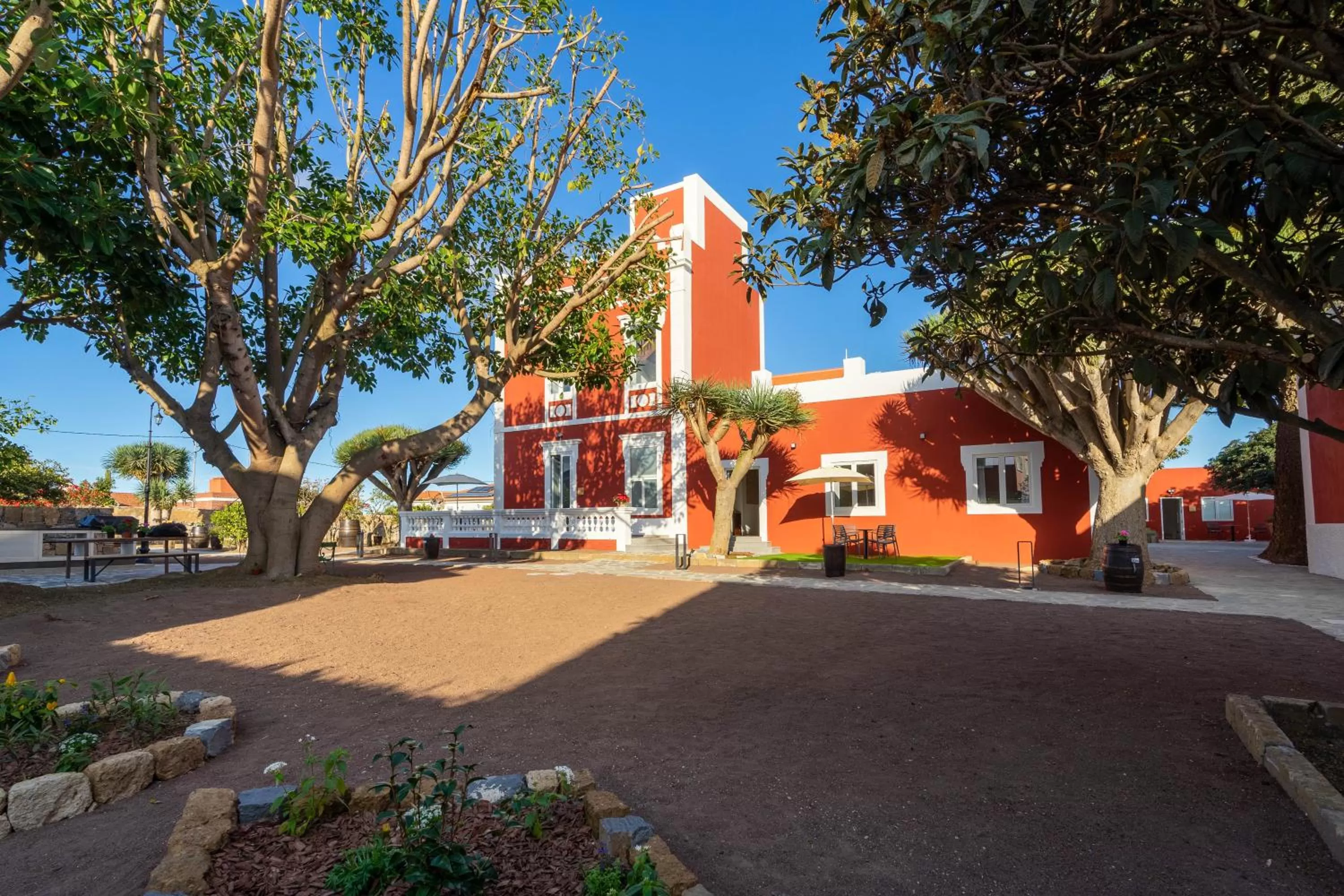 Garden, Property Building in Albor Suites