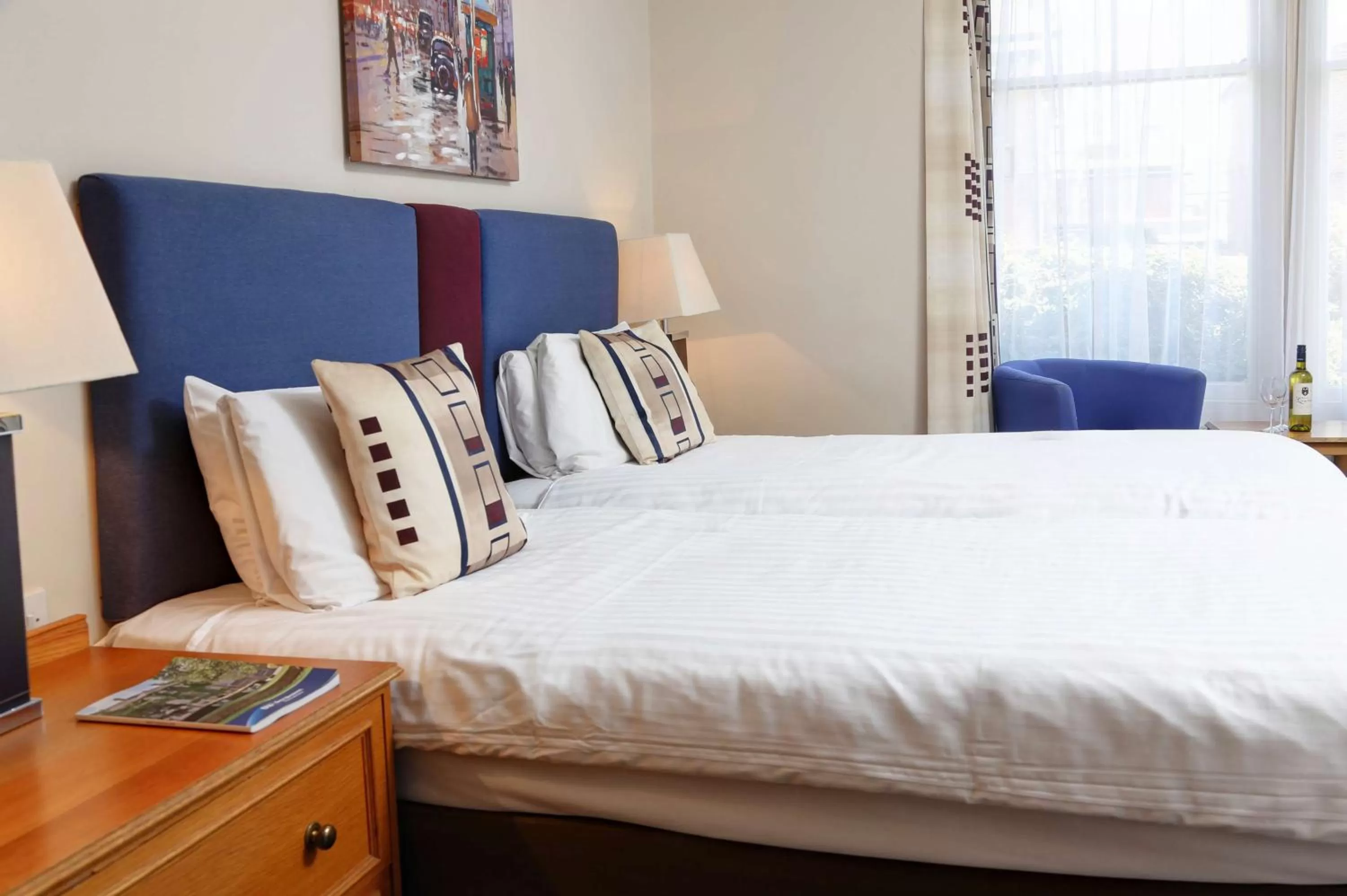 Photo of the whole room, Bed in Best Western Brook Hotel