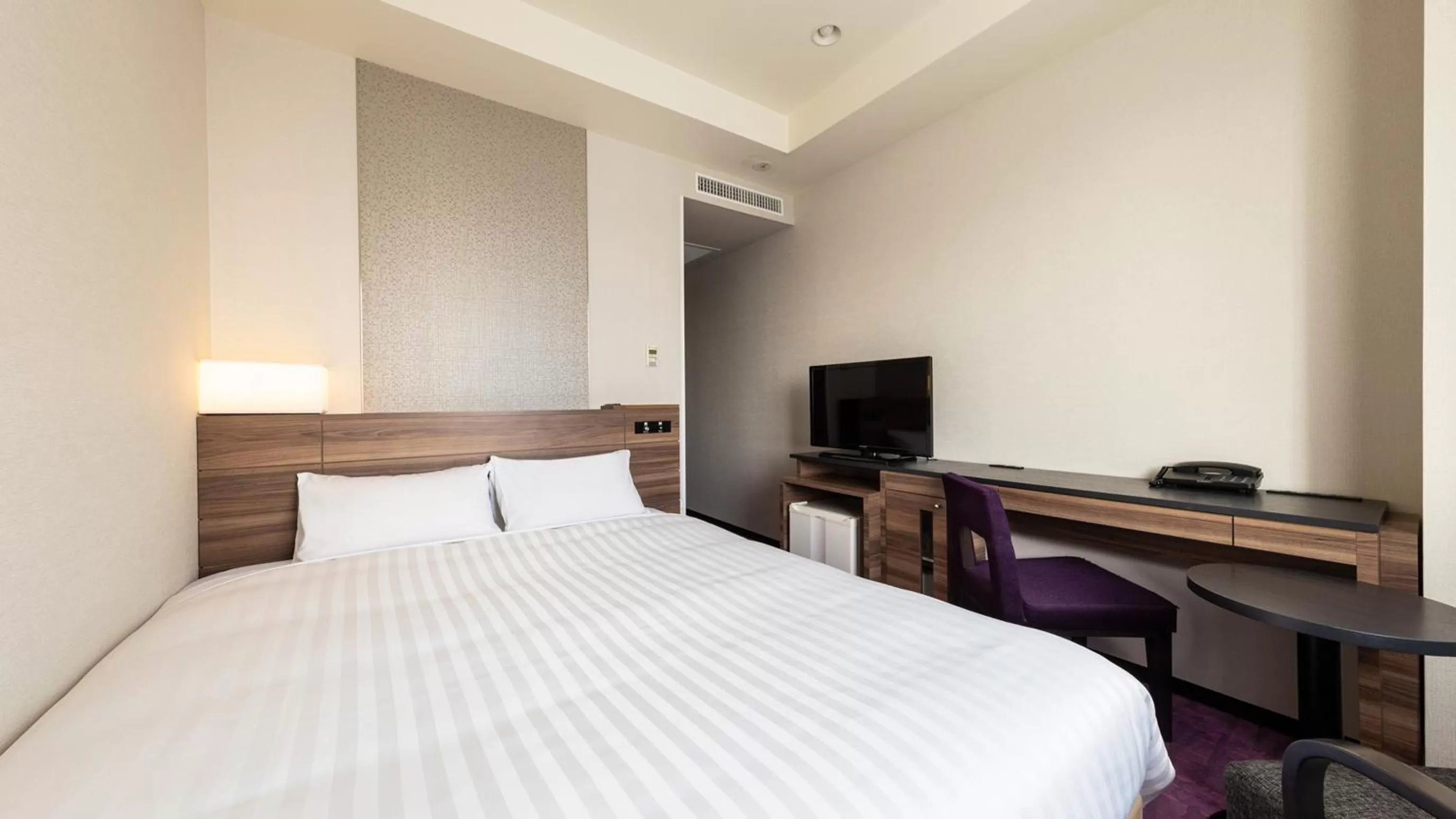 Bed in JR-East Hotel Mets Mito