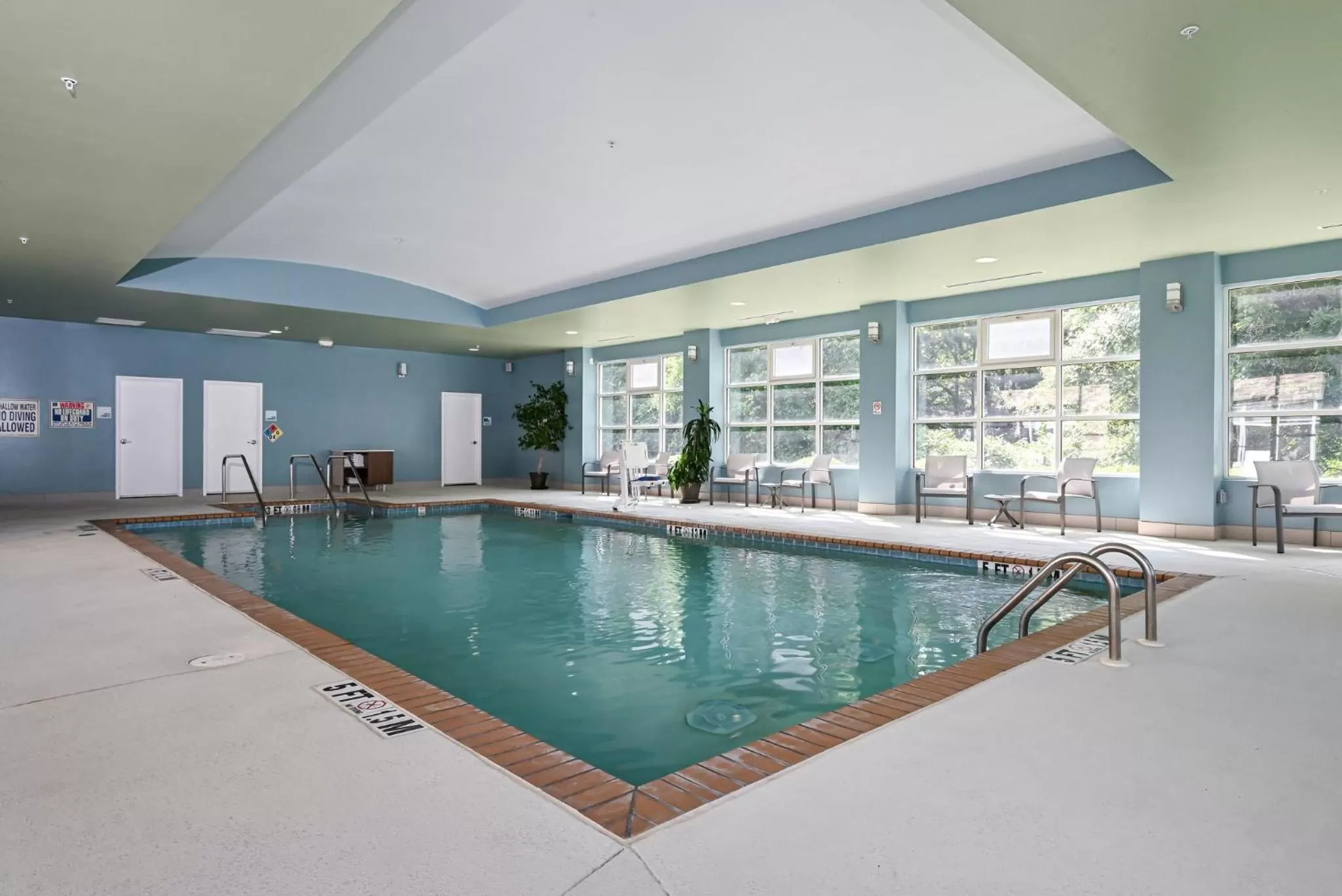 Swimming pool in Holiday Inn Express Charlotte Southeast - Matthews by IHG