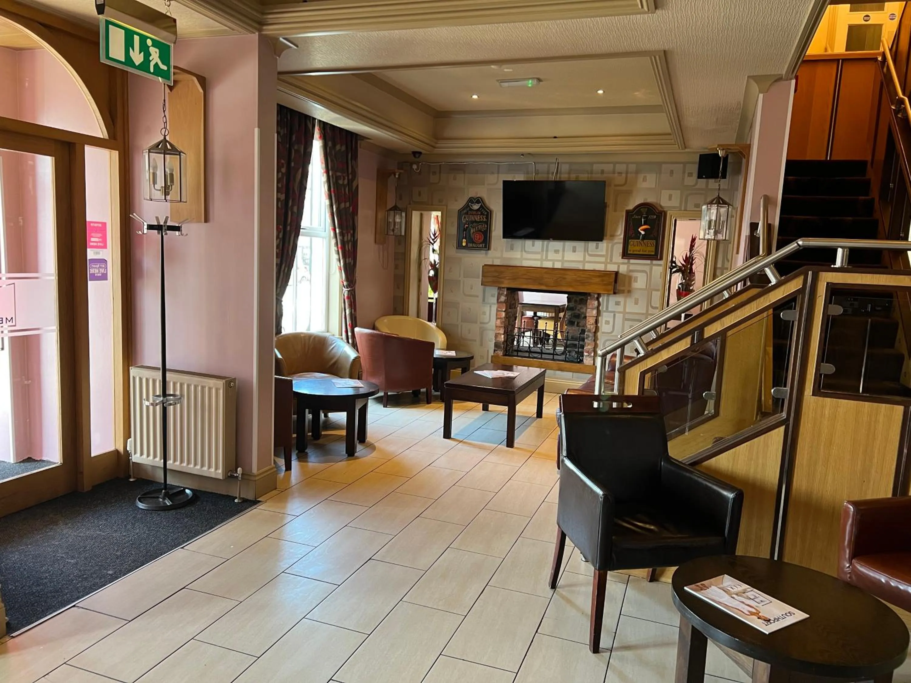 Seating area in Southport Metro Hotel